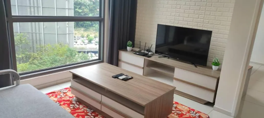 TV and multimedia in The Robertson Bukit Bintang by Wowhome
