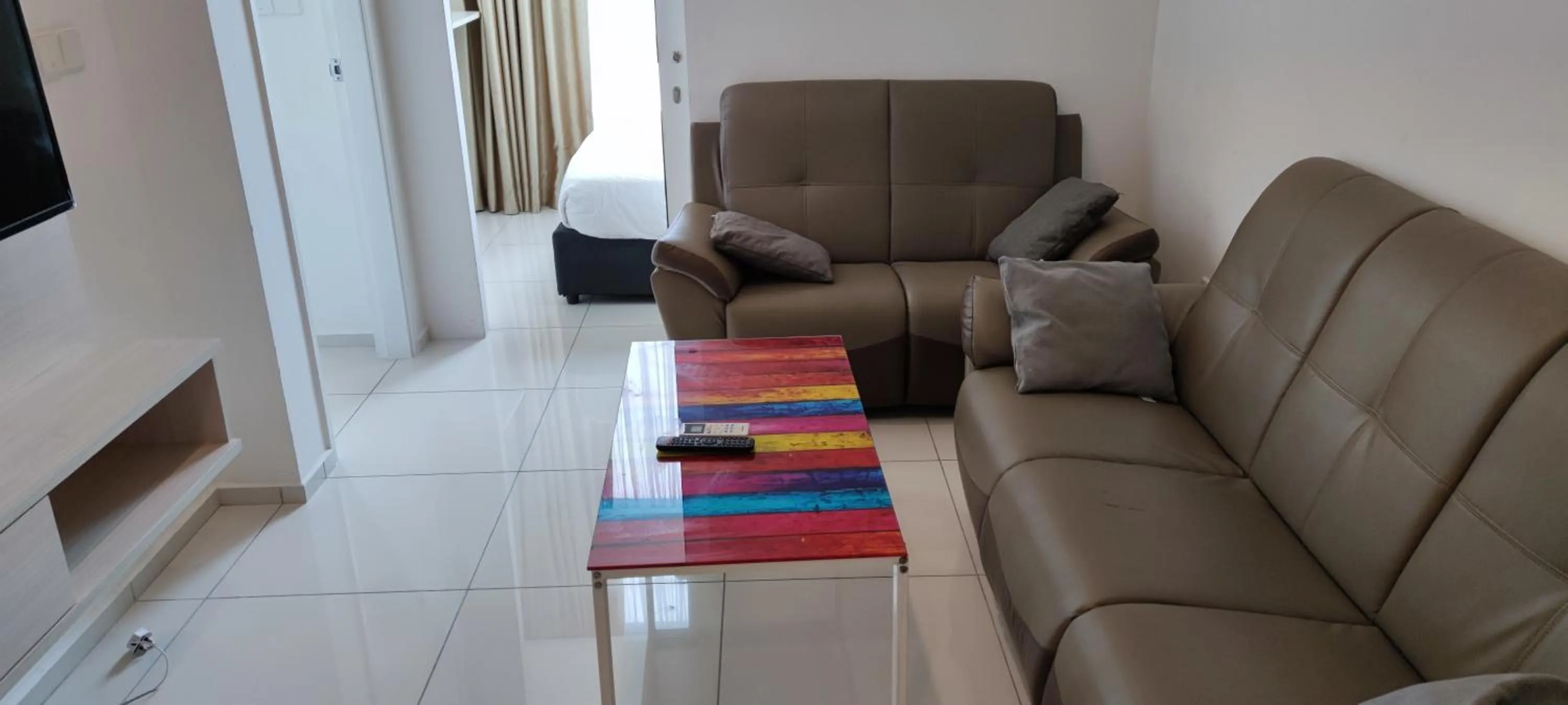 Living room in The Robertson Bukit Bintang by Wowhome