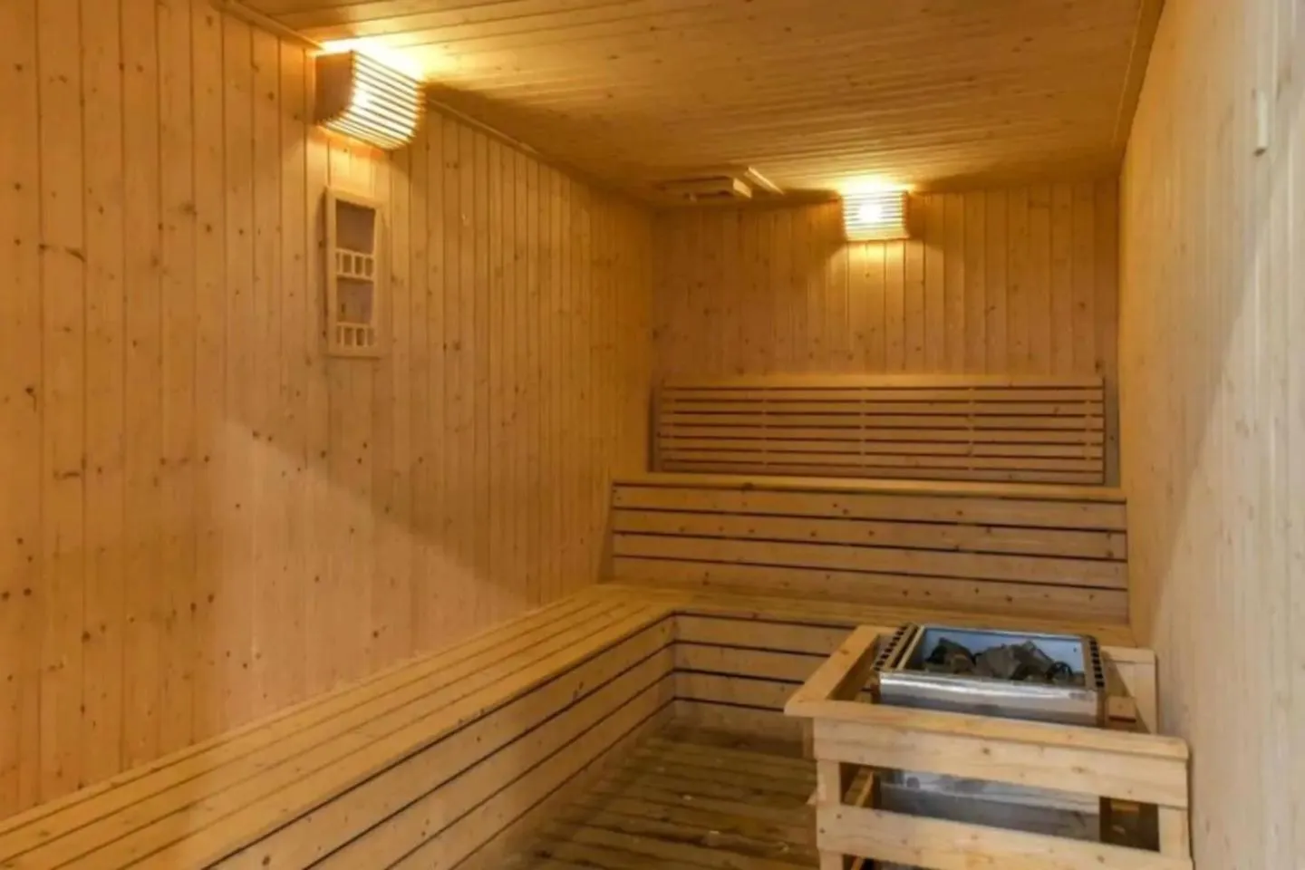 Sauna in The Robertson Bukit Bintang by Wowhome