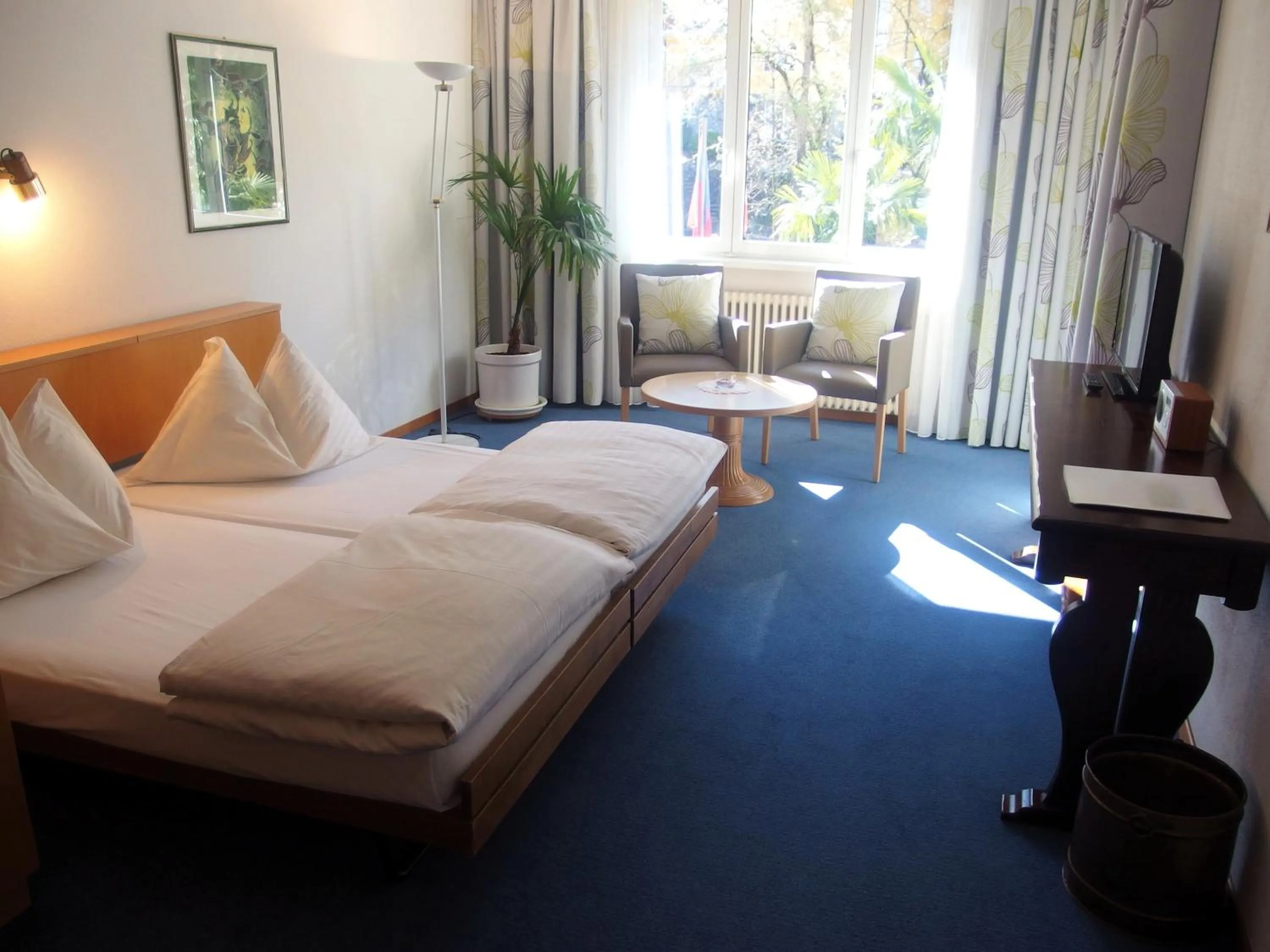 Bedroom, Bed in Villa Siesta, Park & Pool Living