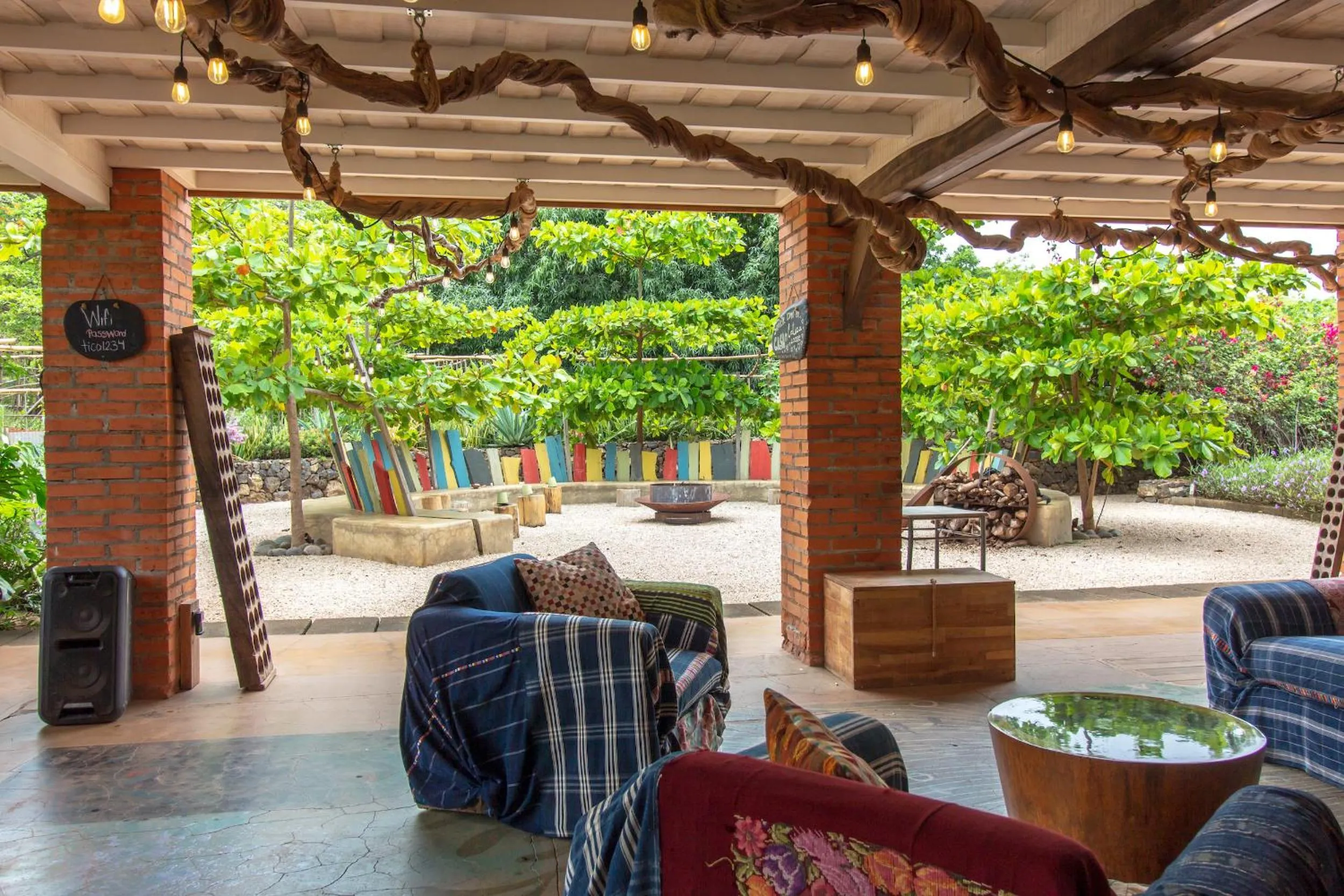 Lounge or bar in Latica Lodge