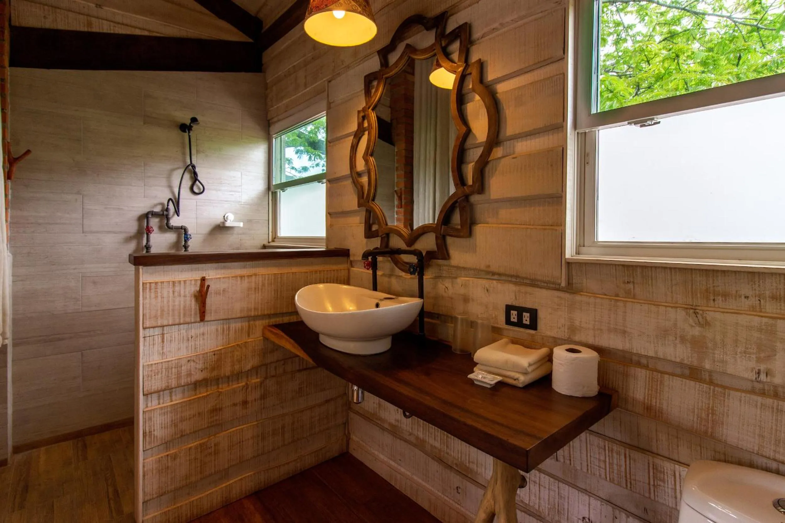 Shower in Latica Lodge