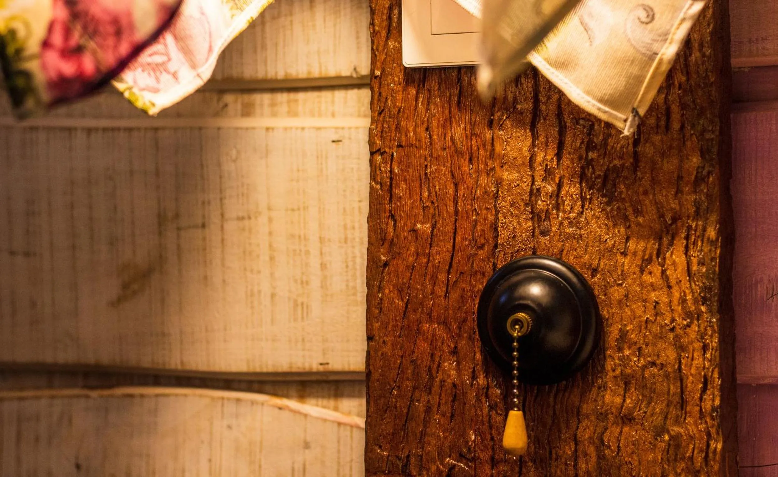 Decorative detail in Latica Lodge