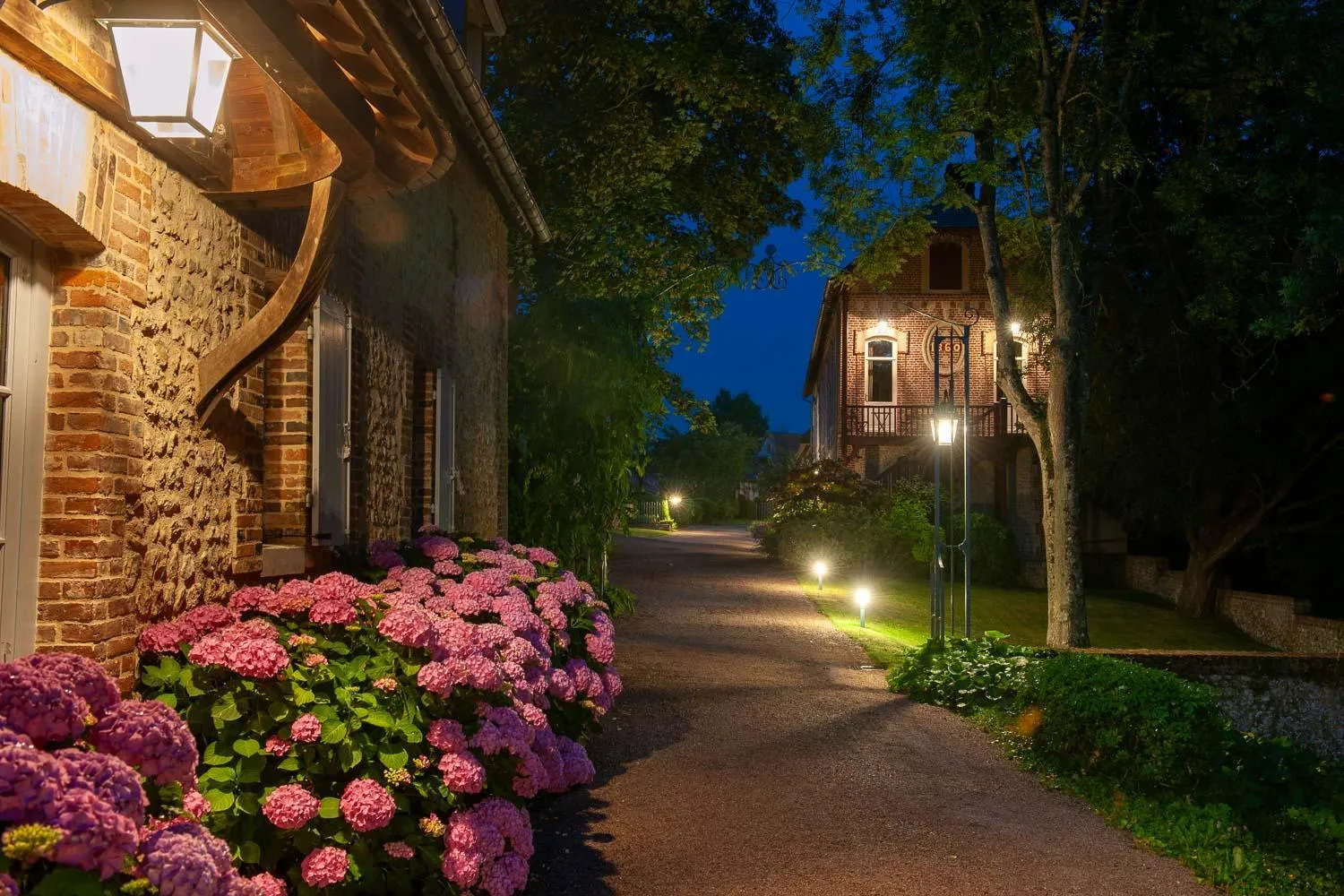 Property building in Le Clos de Grâce