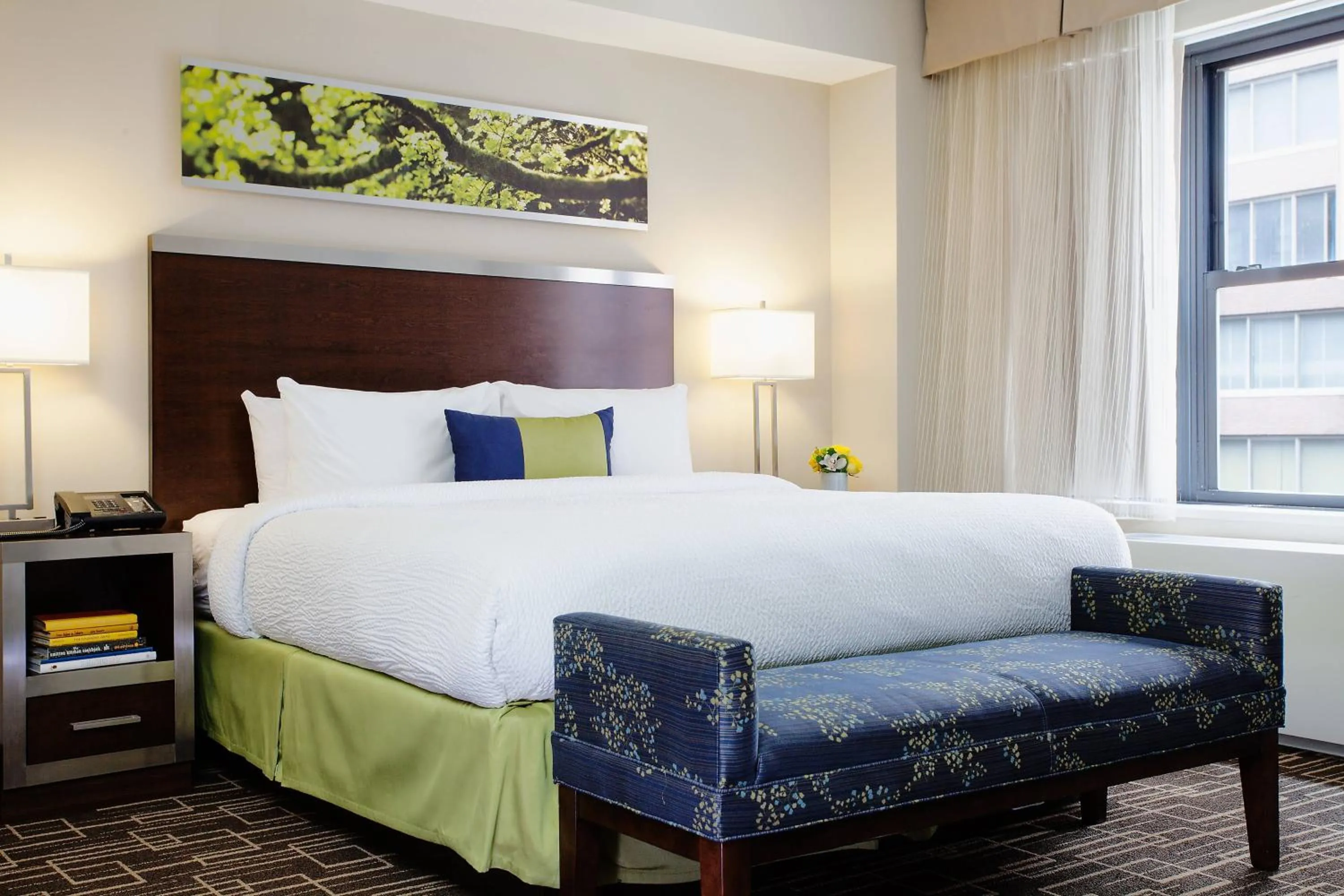 Photo of the whole room, Bed in Residence Inn by Marriott New York Manhattan/ Midtown Eastside