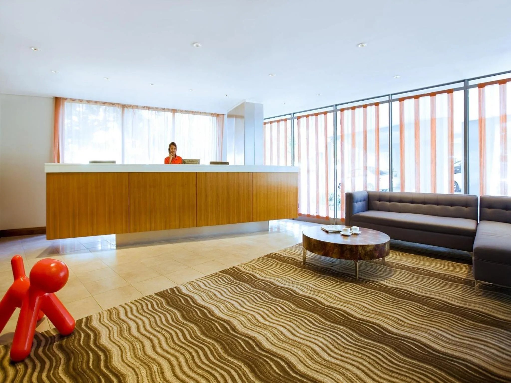 Lobby or reception in SunSquare Cape Town Gardens