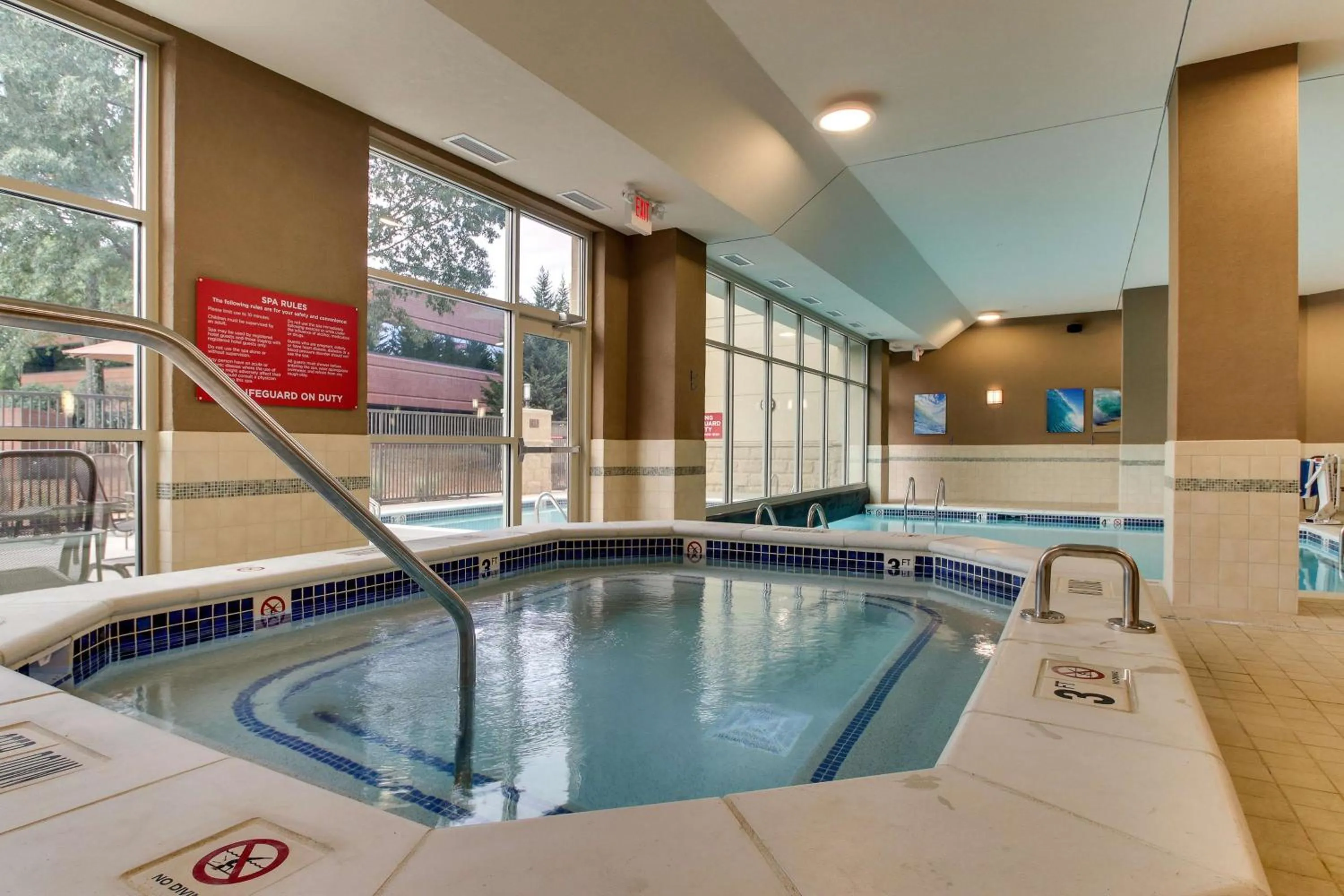 Pool view in Drury Inn & Suites Knoxville West