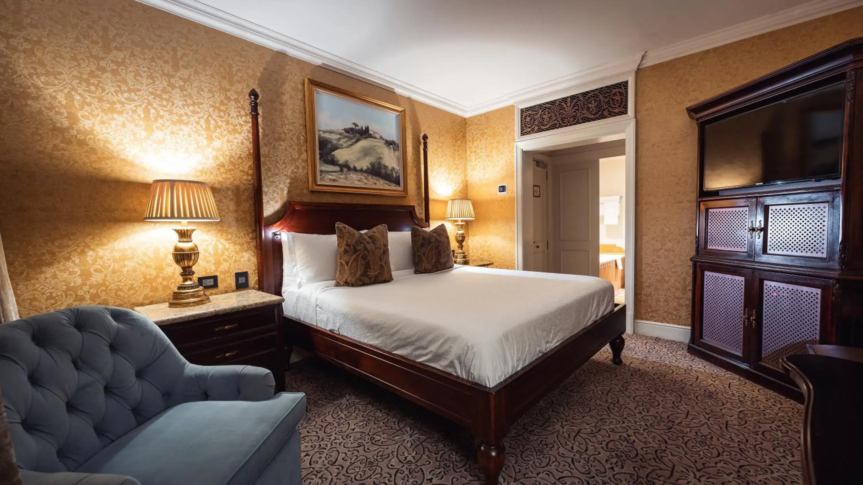 Superior Room 1 King Bed Nonsmoking in Palazzo Hotel Superior Room 1 King Bed Nonsmoking in Palazzo Hotel