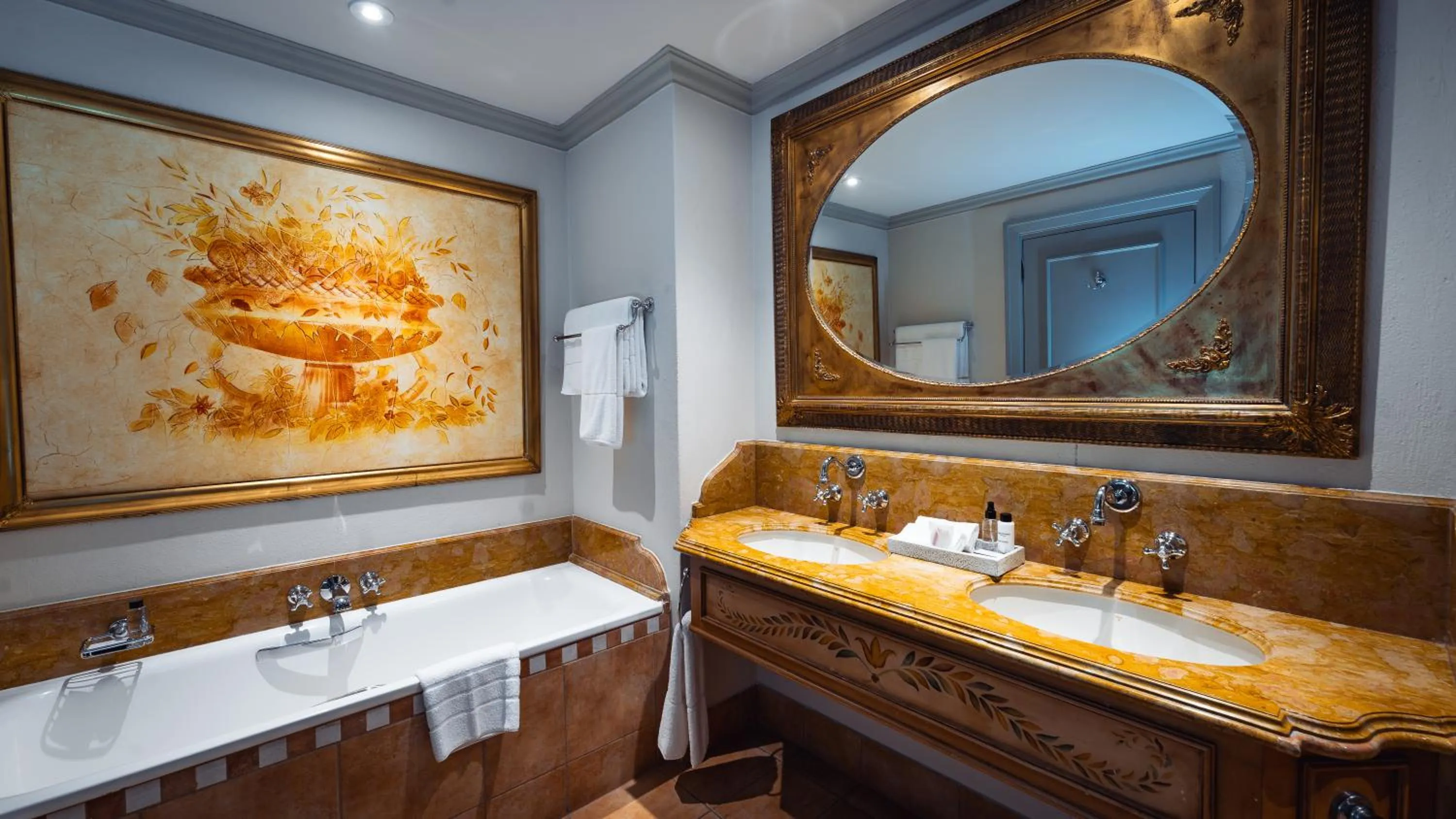 Bathroom in Palazzo Hotel