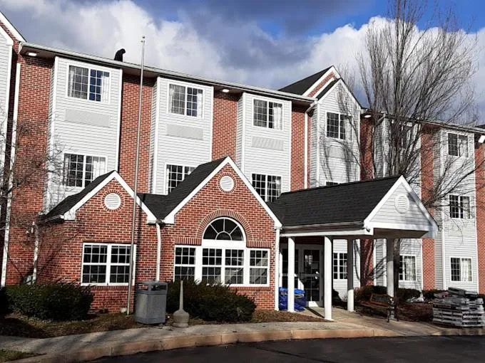 Microtel Inn & Suites by Wyndham West Chester