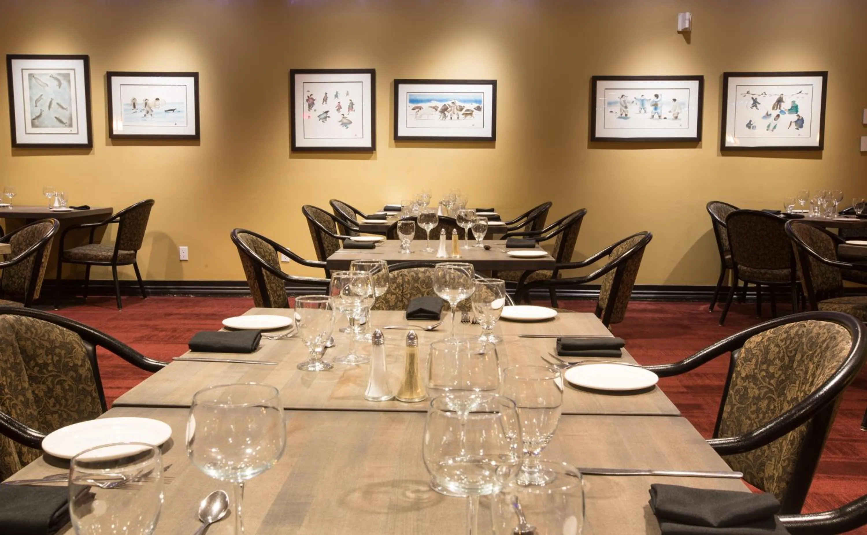 Restaurant/places to eat in The Frobisher Inn