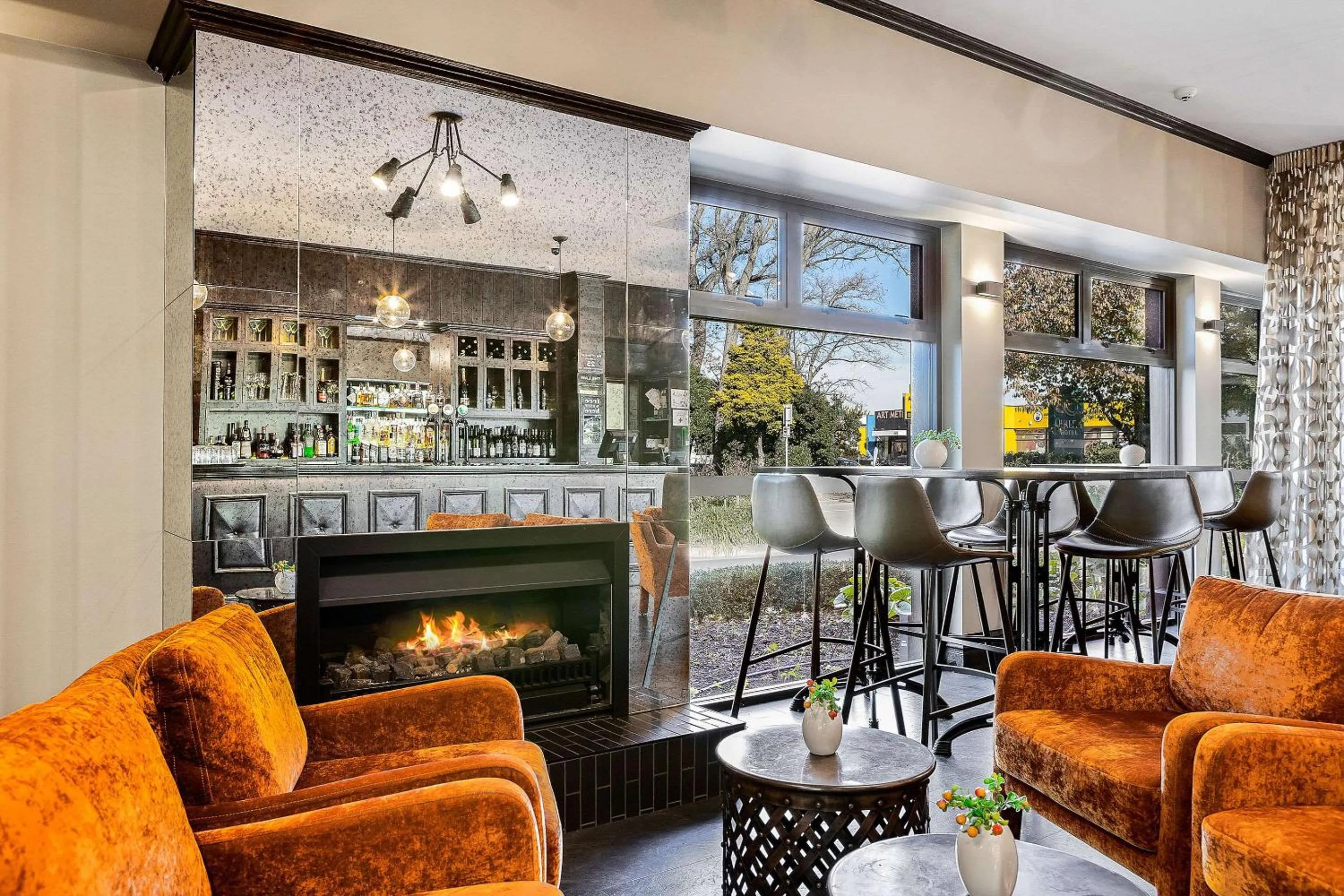 Restaurant/places to eat, Lounge/Bar in Quality Hotel Elms