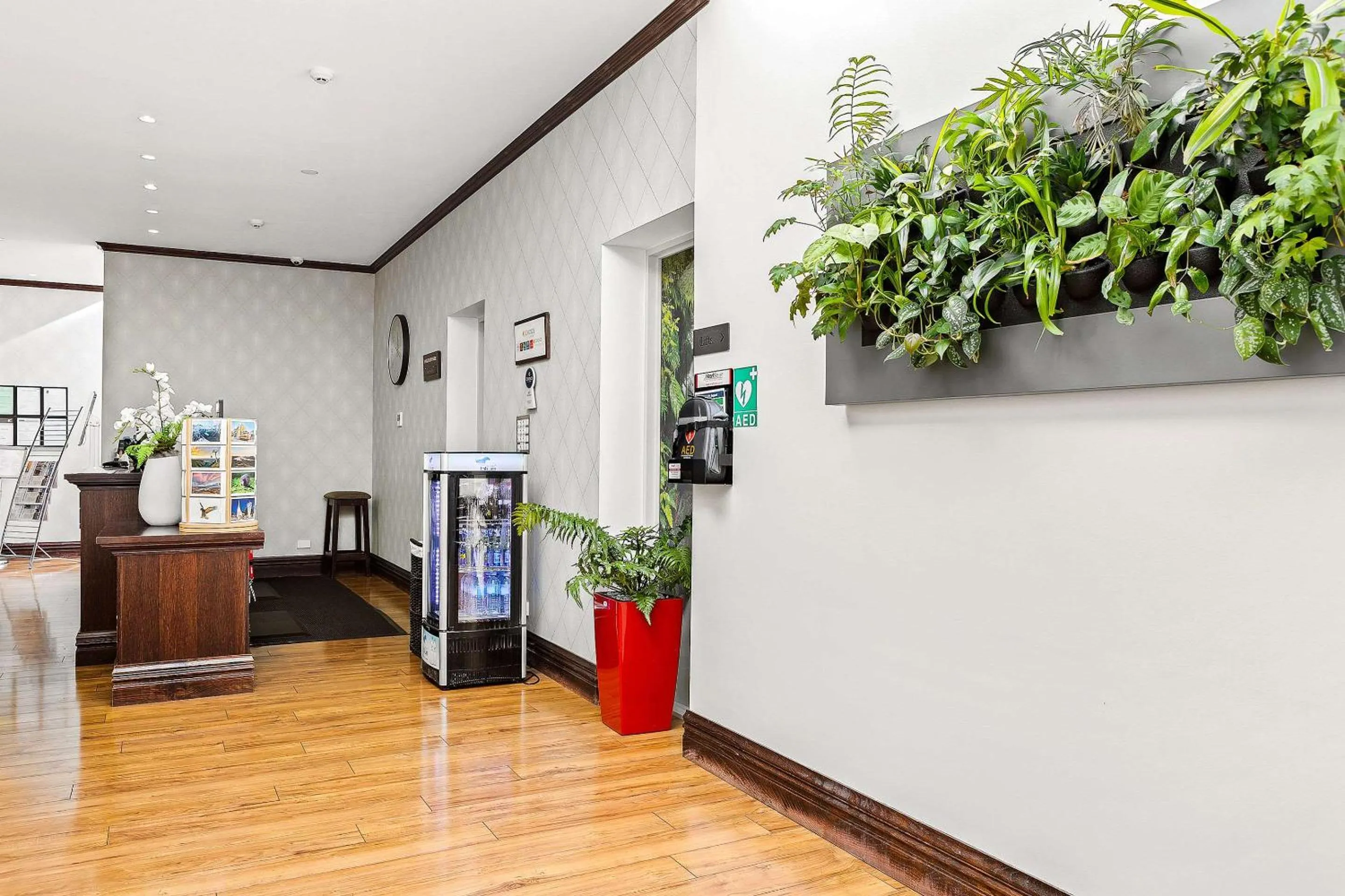 Lobby or reception in Quality Hotel Elms