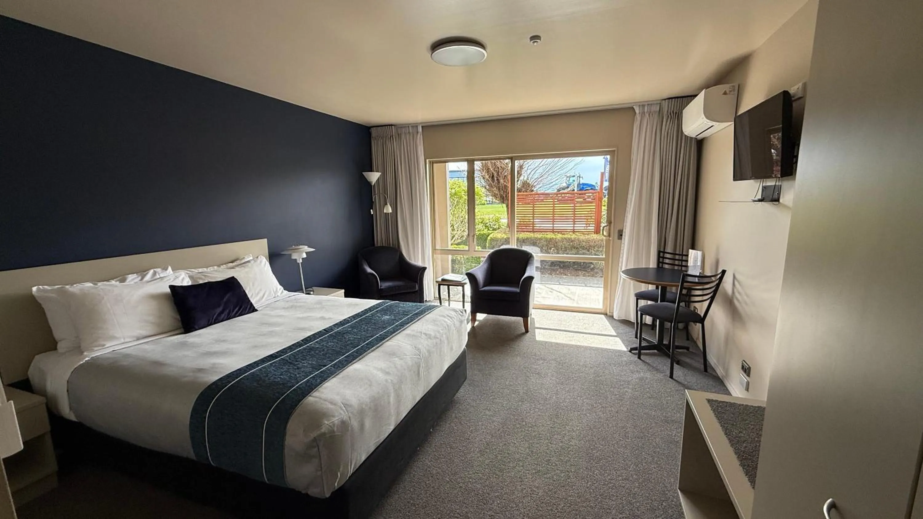 Bed in The Suites Ashburton