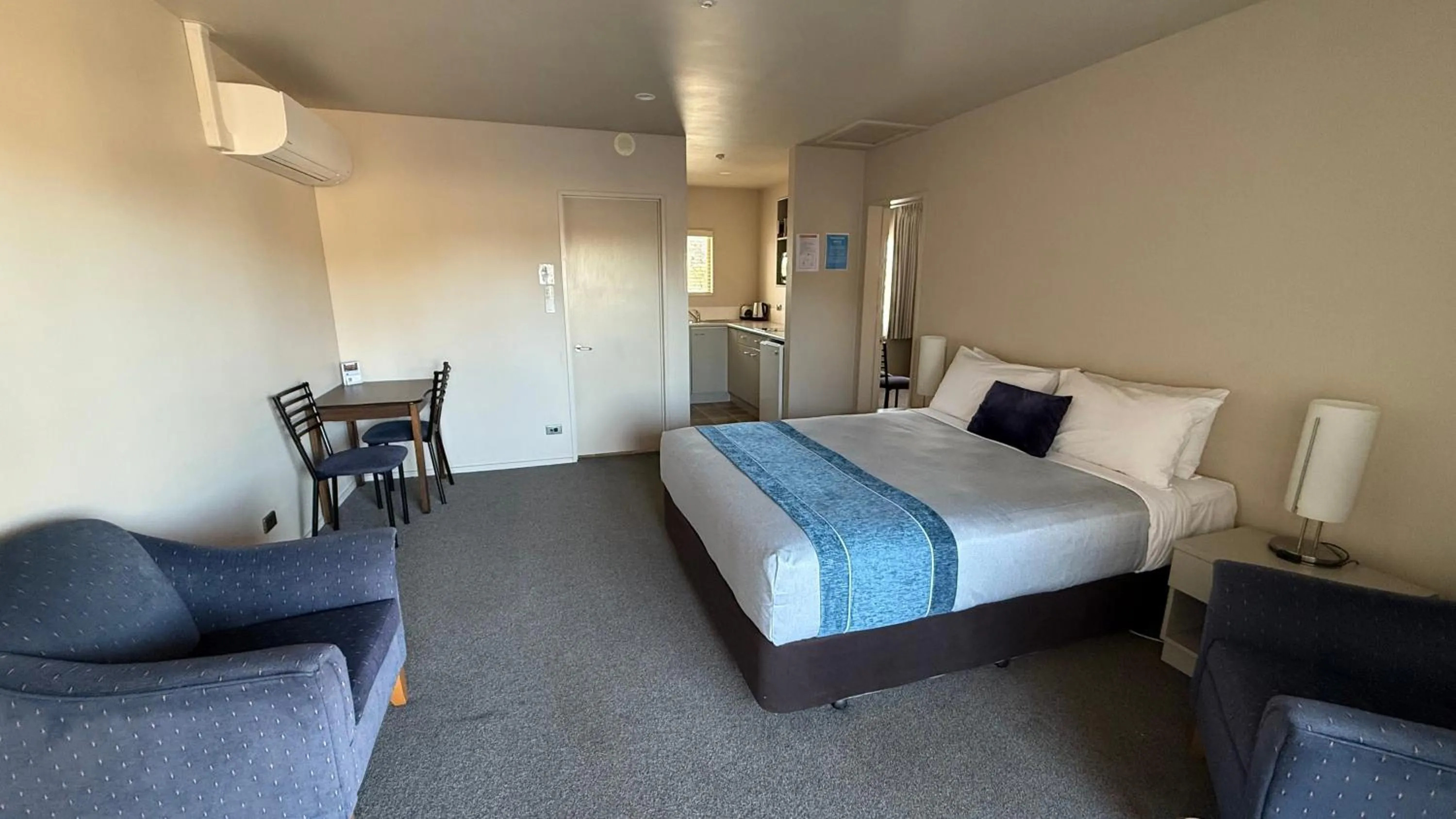 Bed in The Suites Ashburton