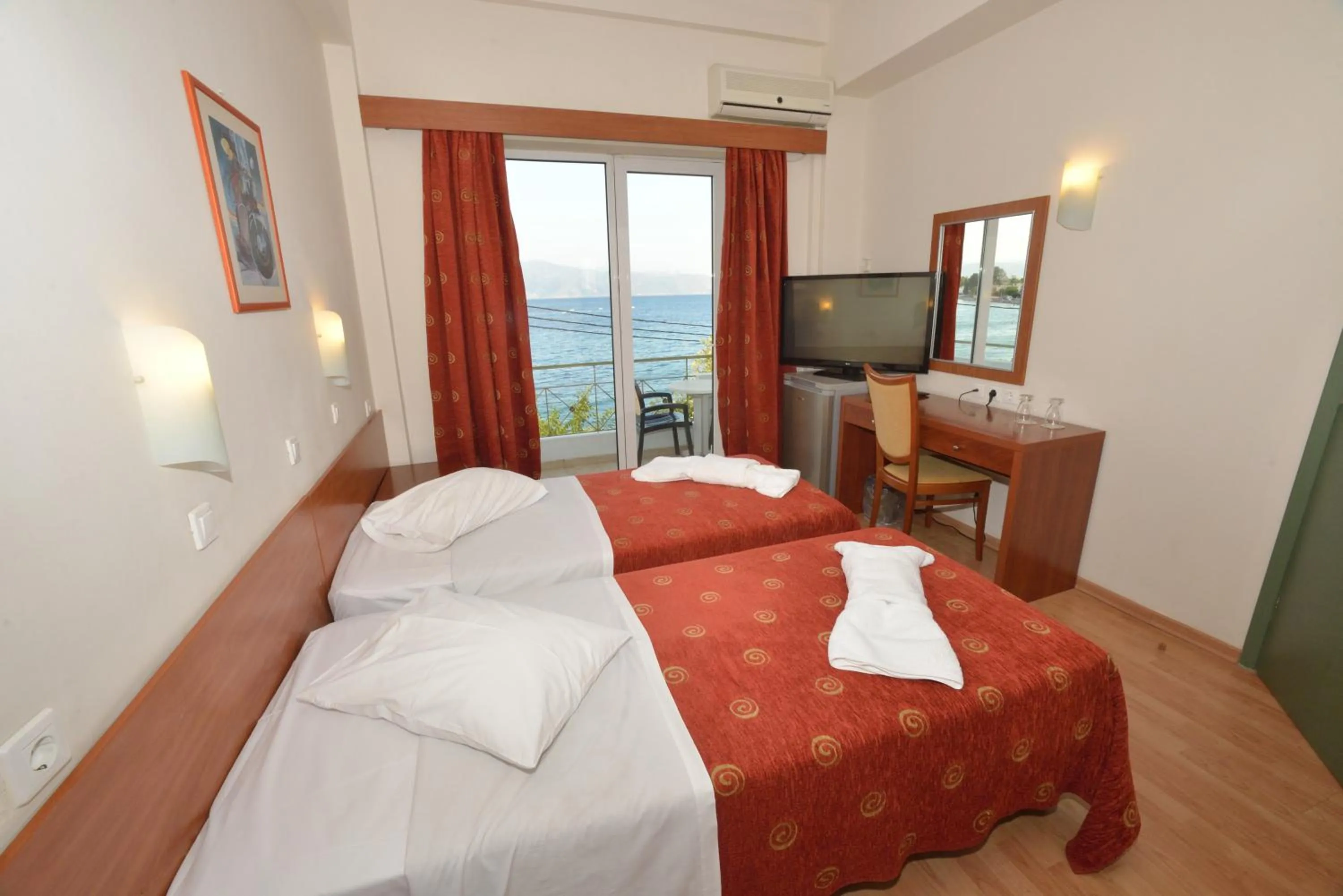 Bedroom in Hotel Kiani Akti