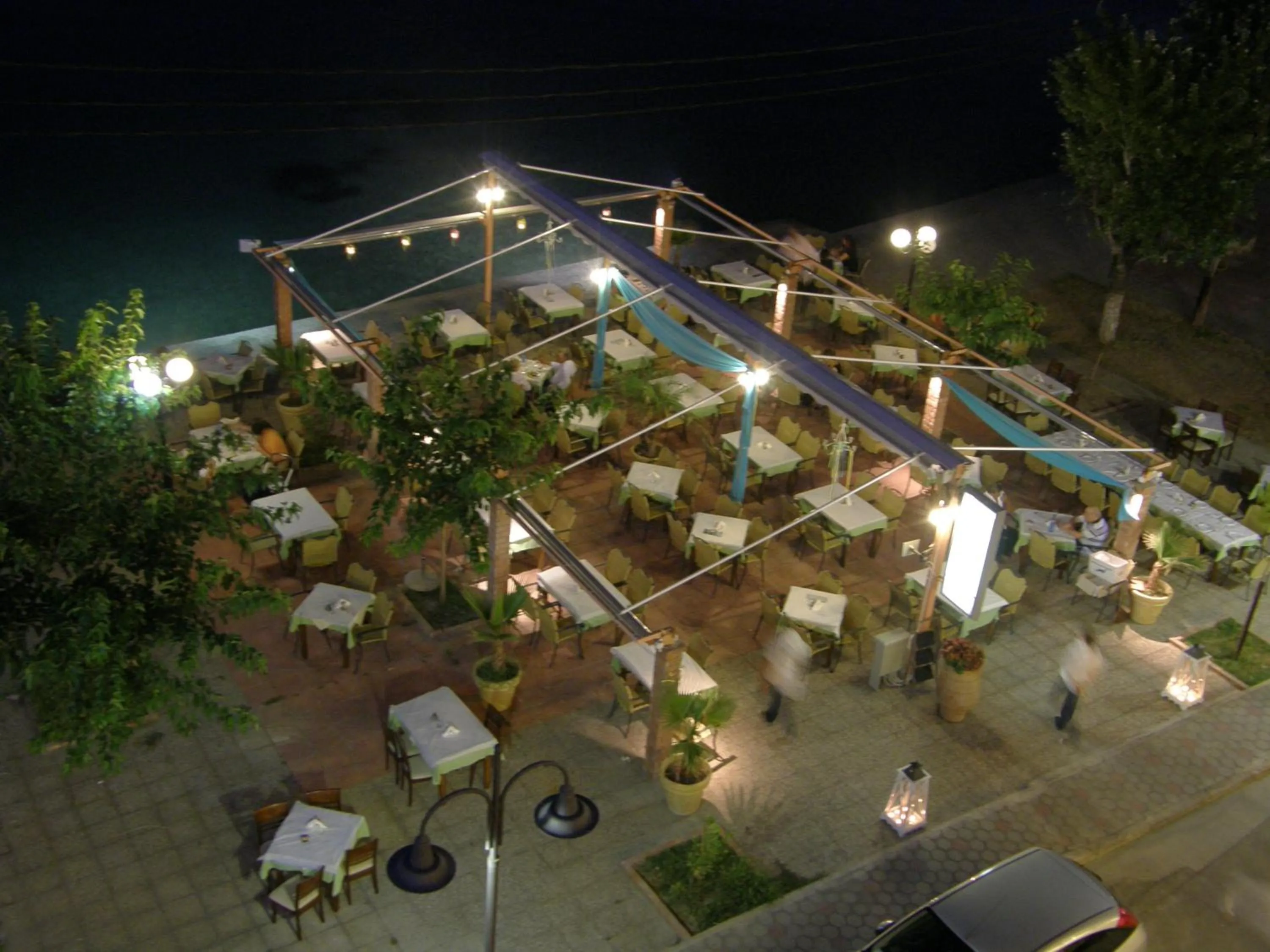 Restaurant/places to eat in Hotel Kiani Akti