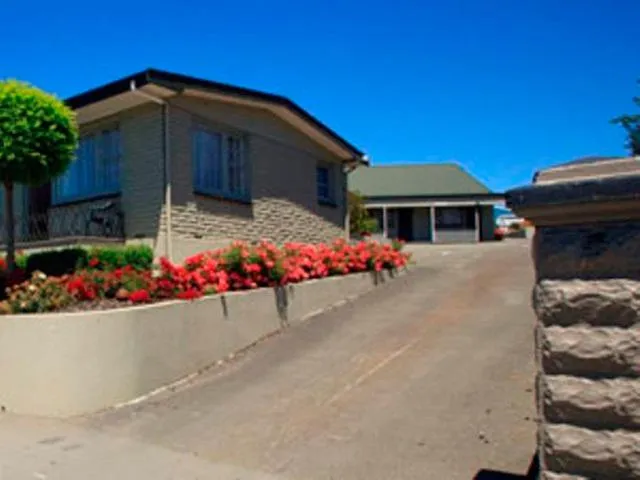 Property building in Blue Dolphin Motel
