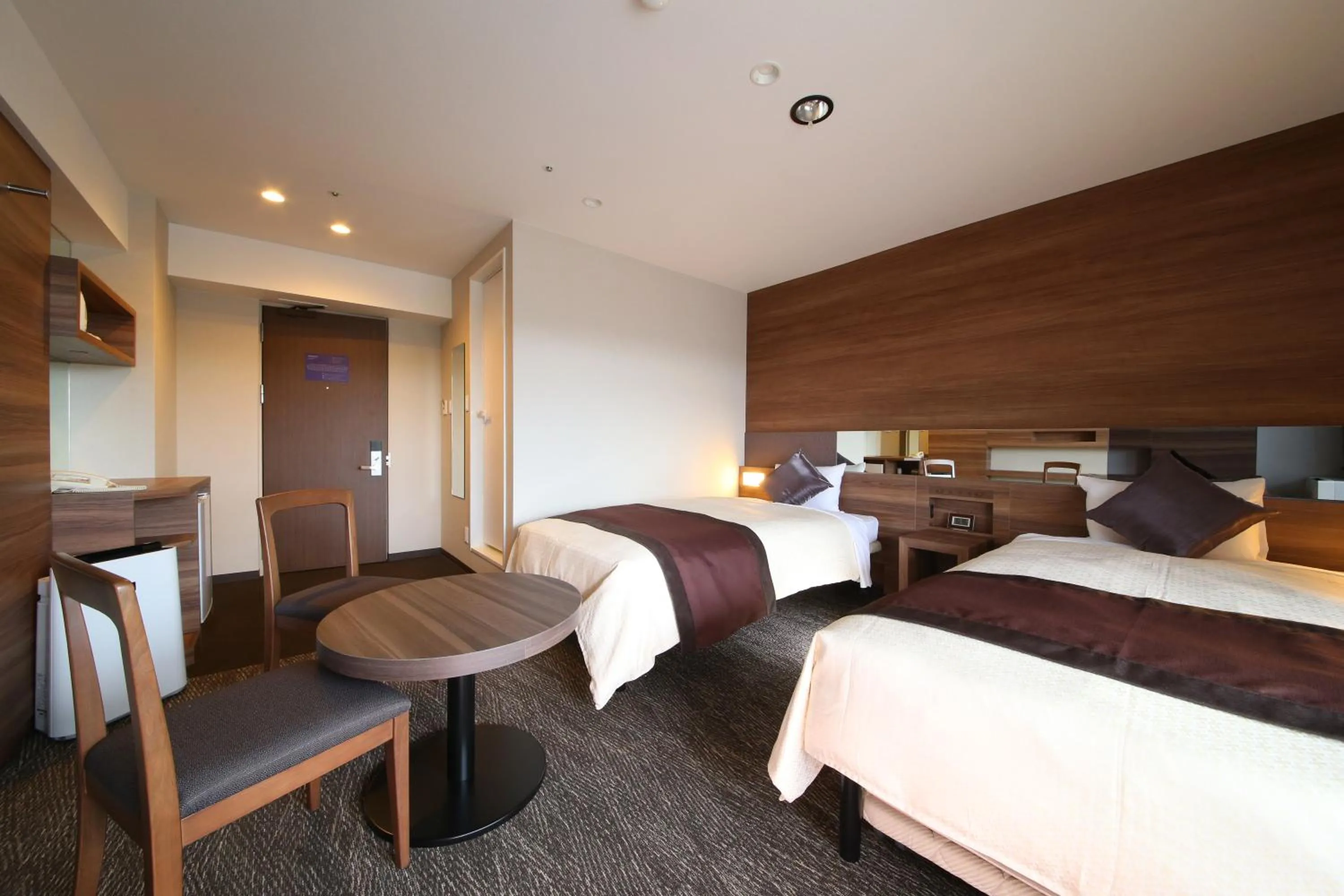 Photo of the whole room, Bed in The Hedistar Hotel Narita