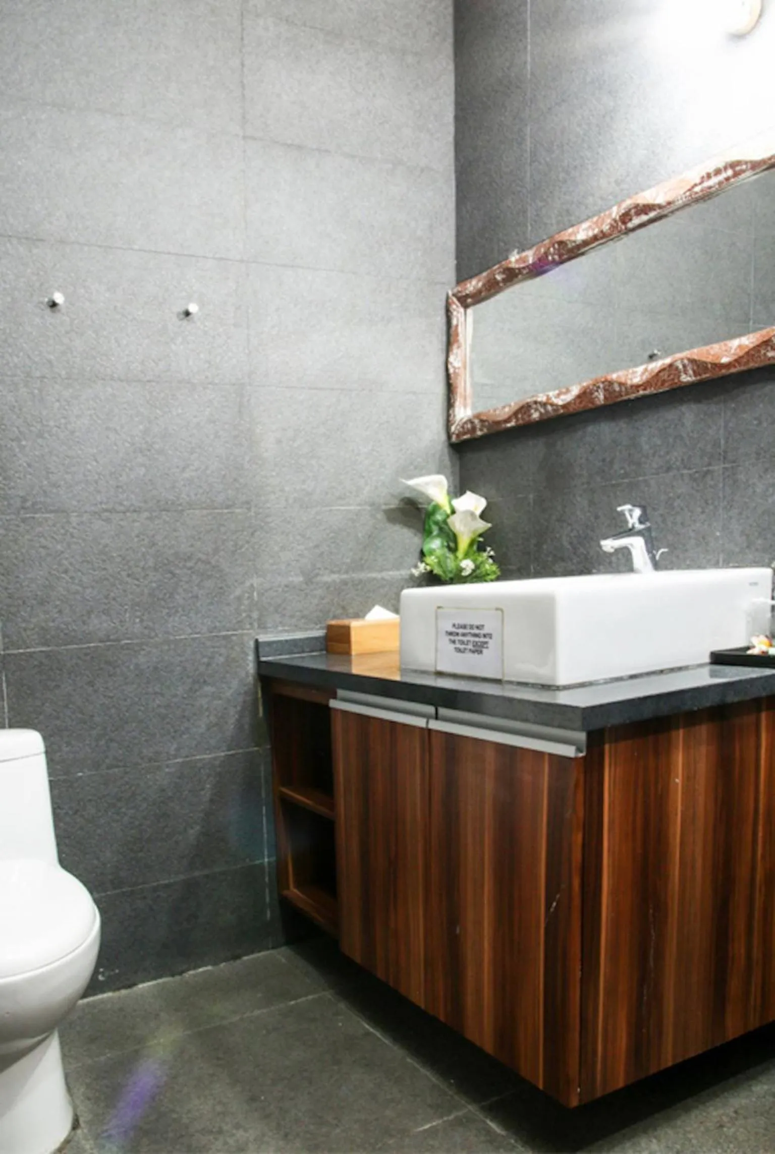 Bathroom in Sunhouse Guesthouse