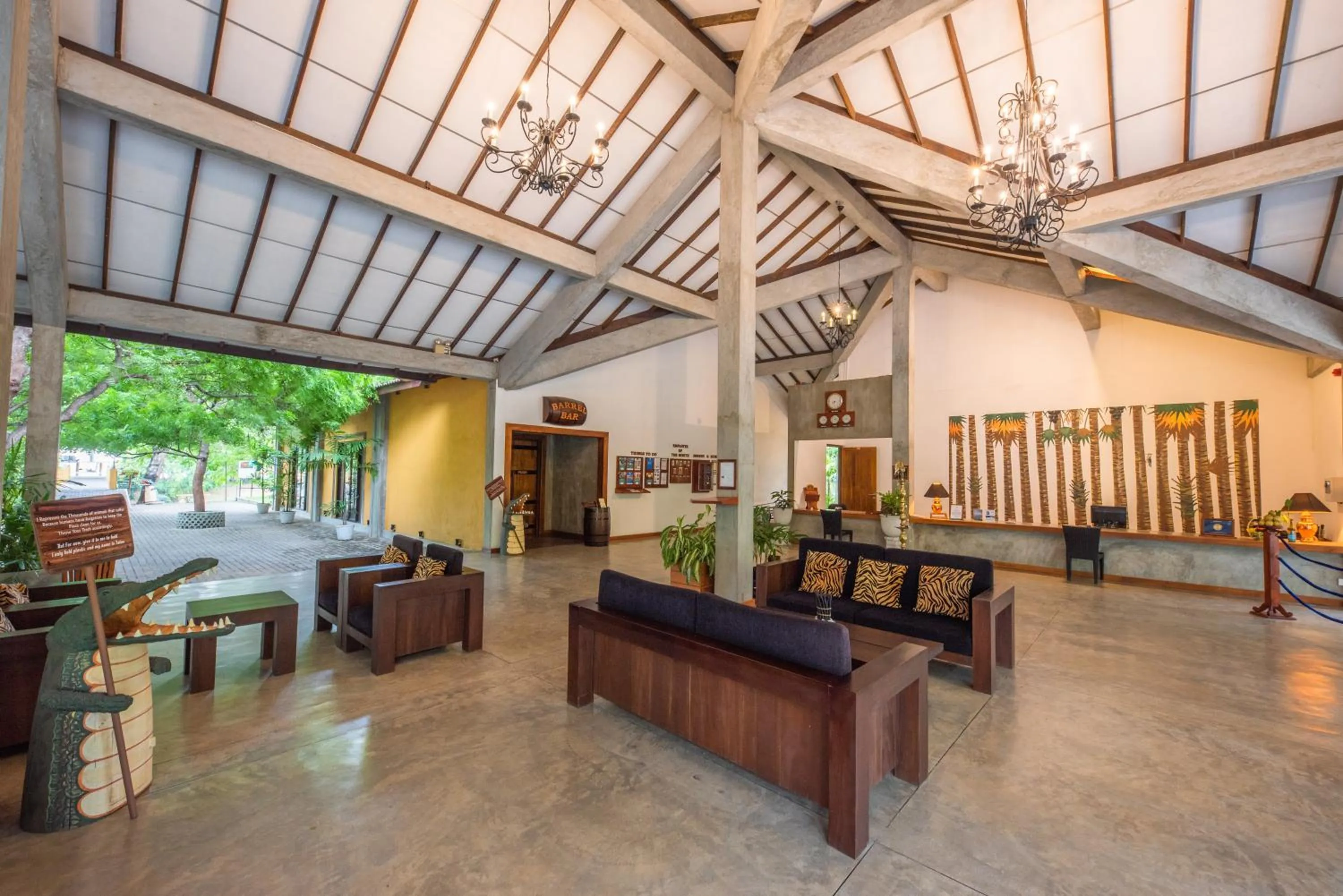 Lobby or reception in Amethyst Resort Passikudah
