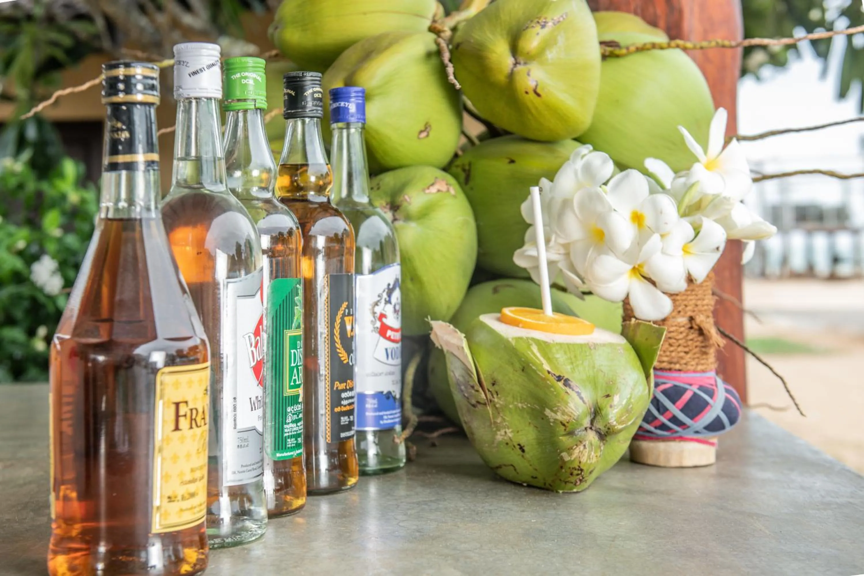 Lounge or bar in Amethyst Resort Passikudah