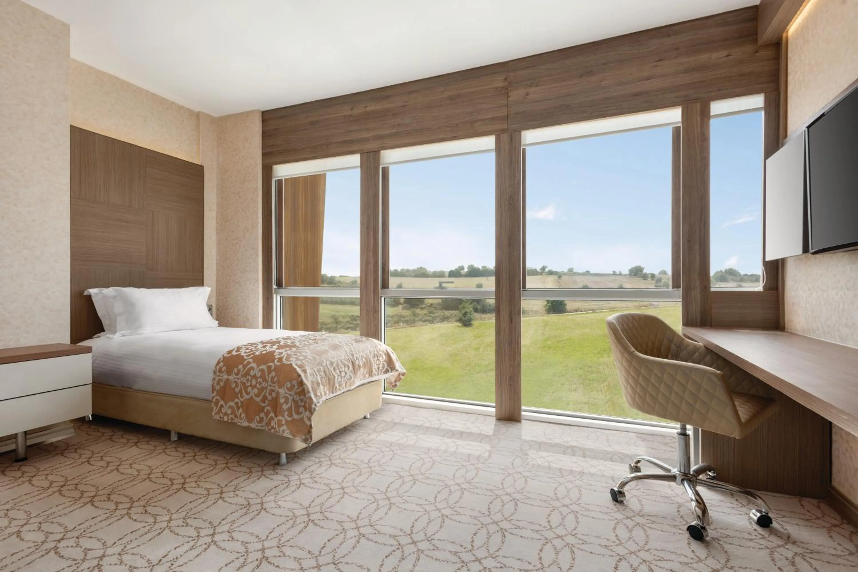 View (from property/room), Bed in Wyndham Cerkezkoy