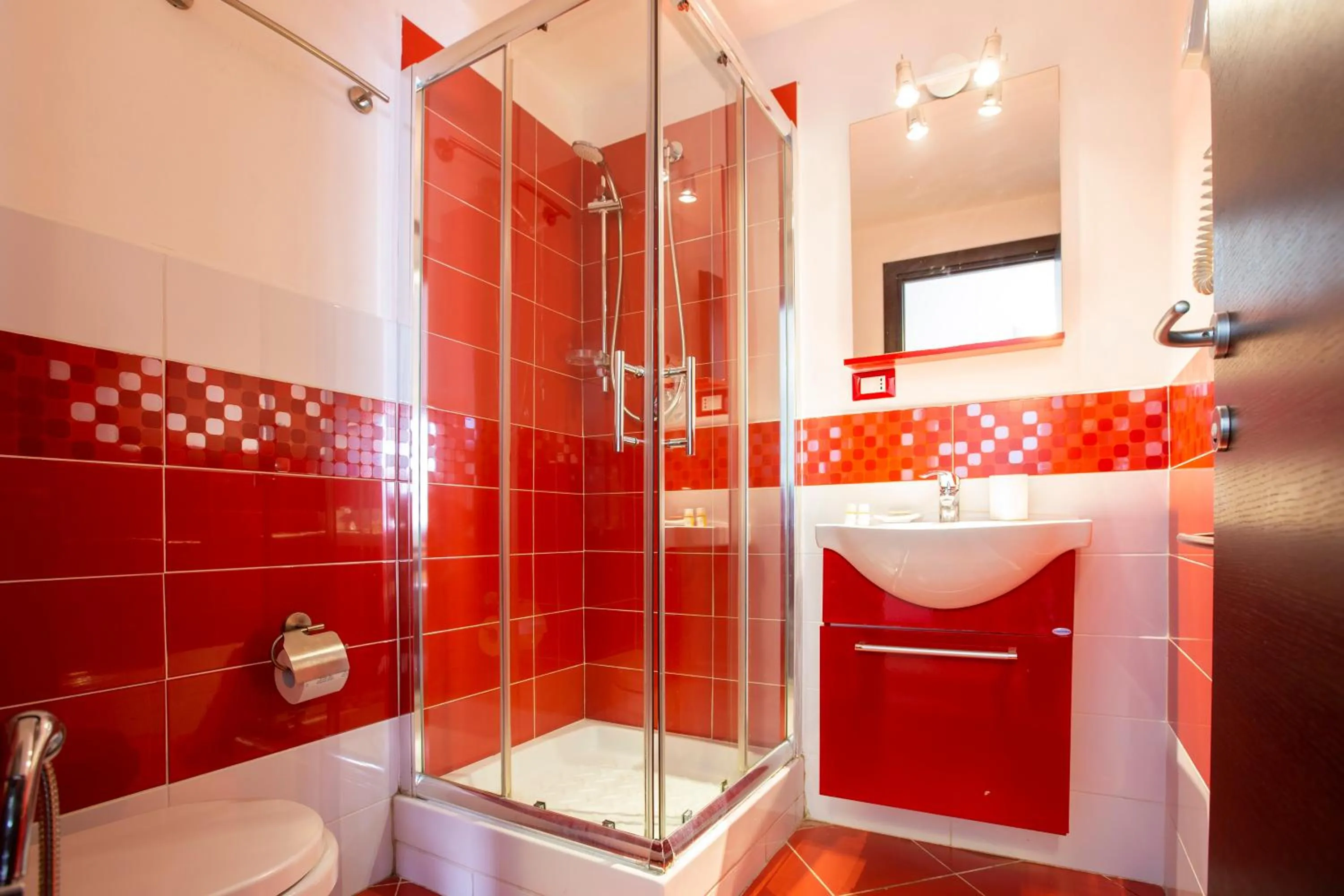 Bathroom in POP Art B&B