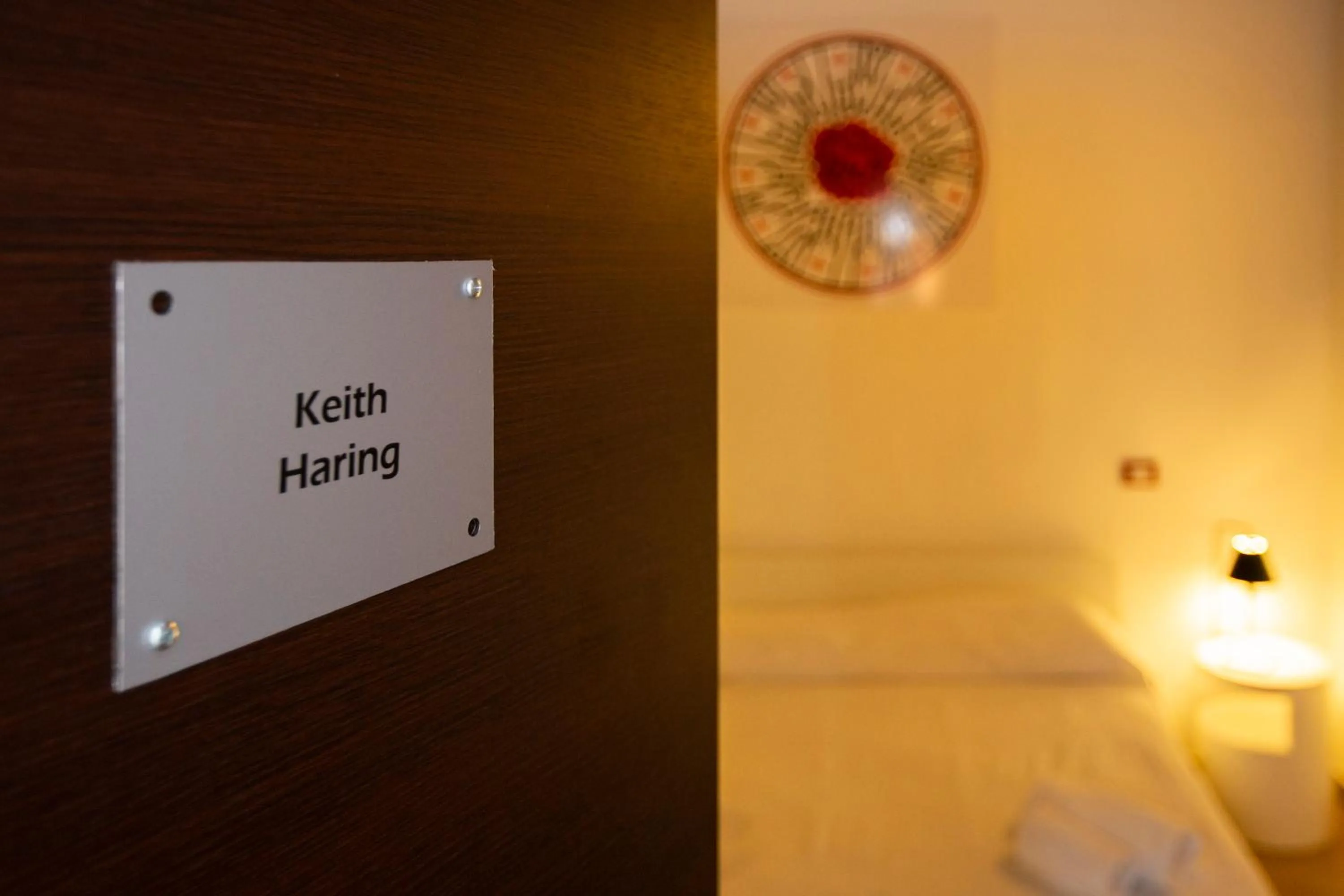 Photo of the whole room, Bed in POP Art B&B