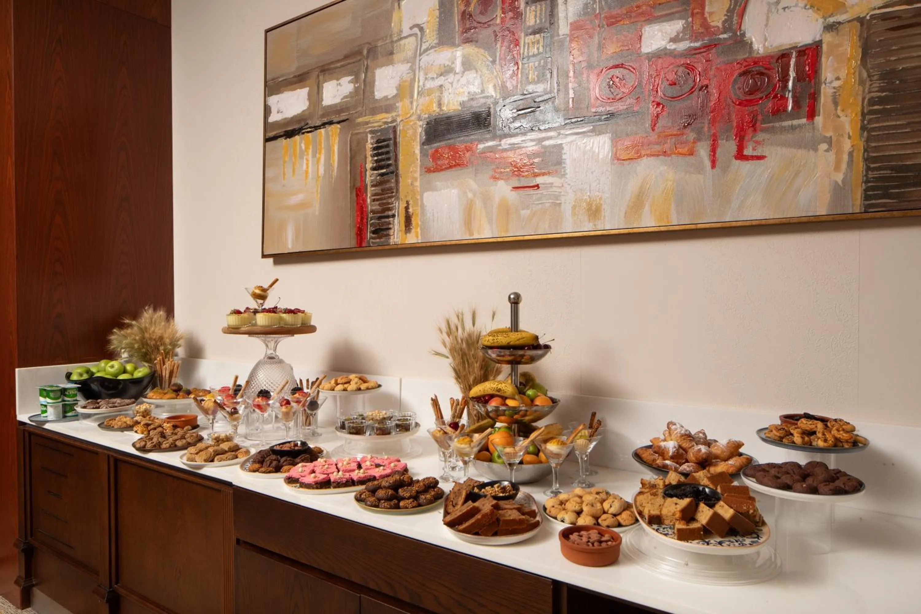 Food and drinks in Ramada Plaza by Wyndham Istanbul Atakoy