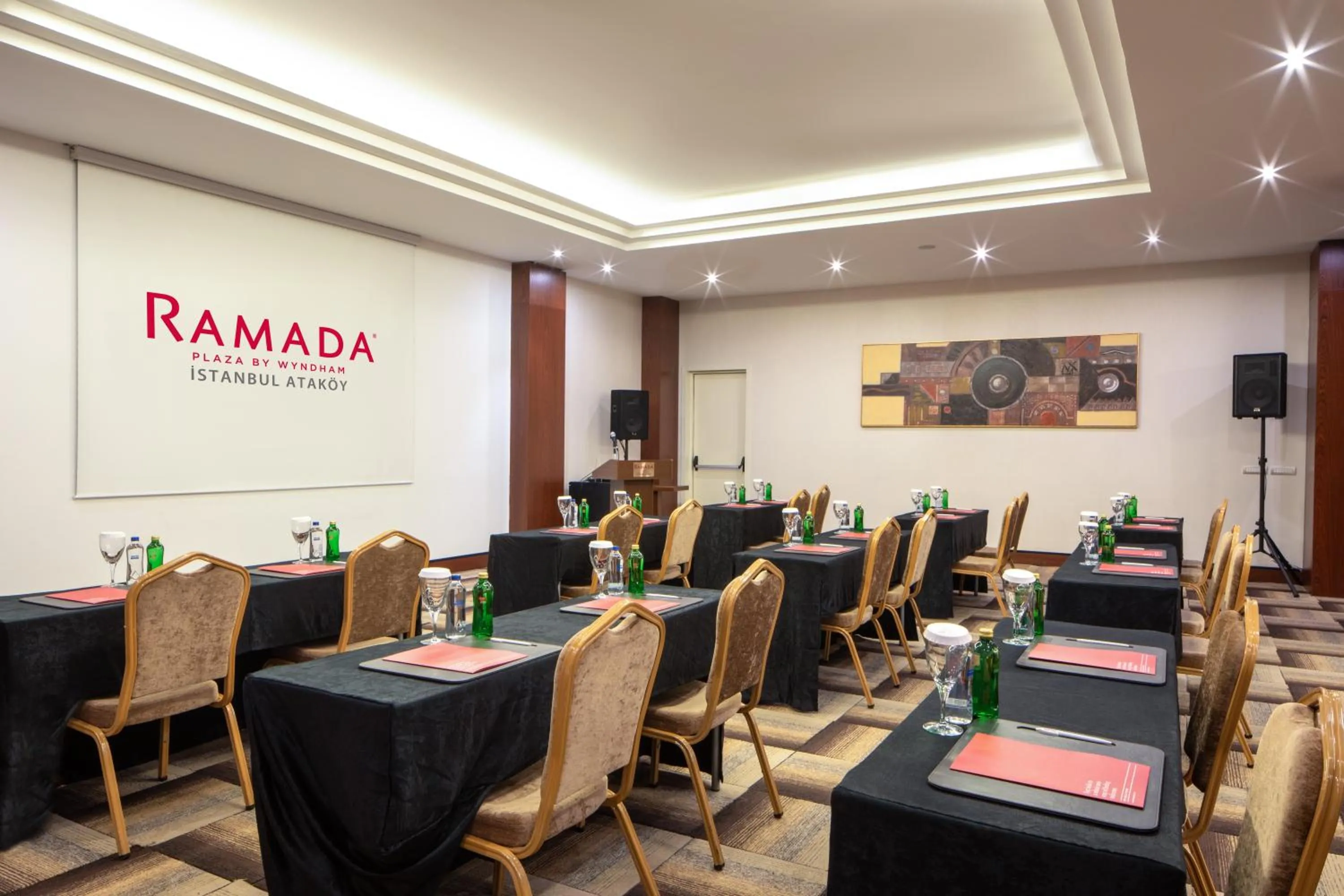Meeting/conference room in Ramada Plaza by Wyndham Istanbul Atakoy
