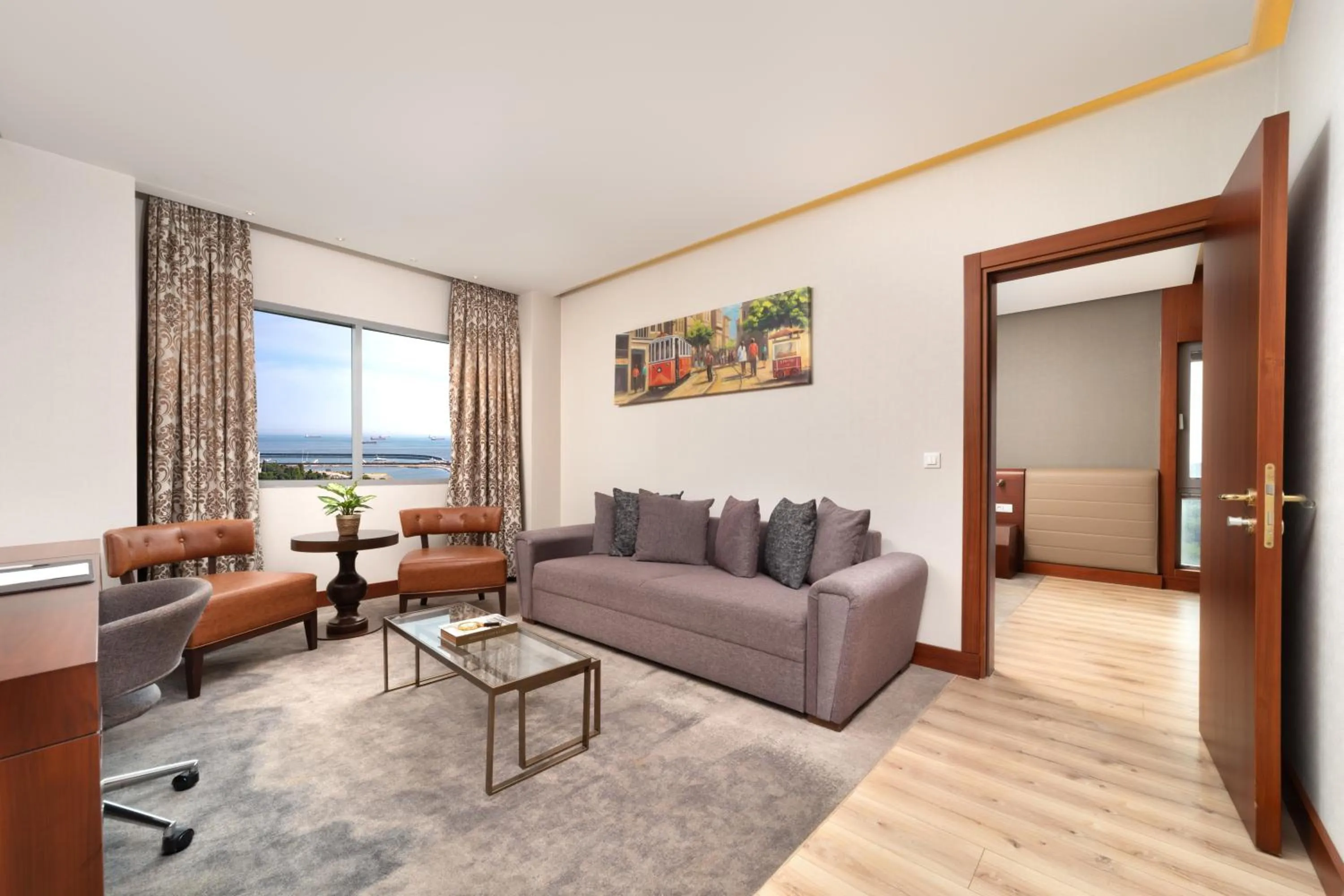 Living room in Ramada Plaza by Wyndham Istanbul Atakoy