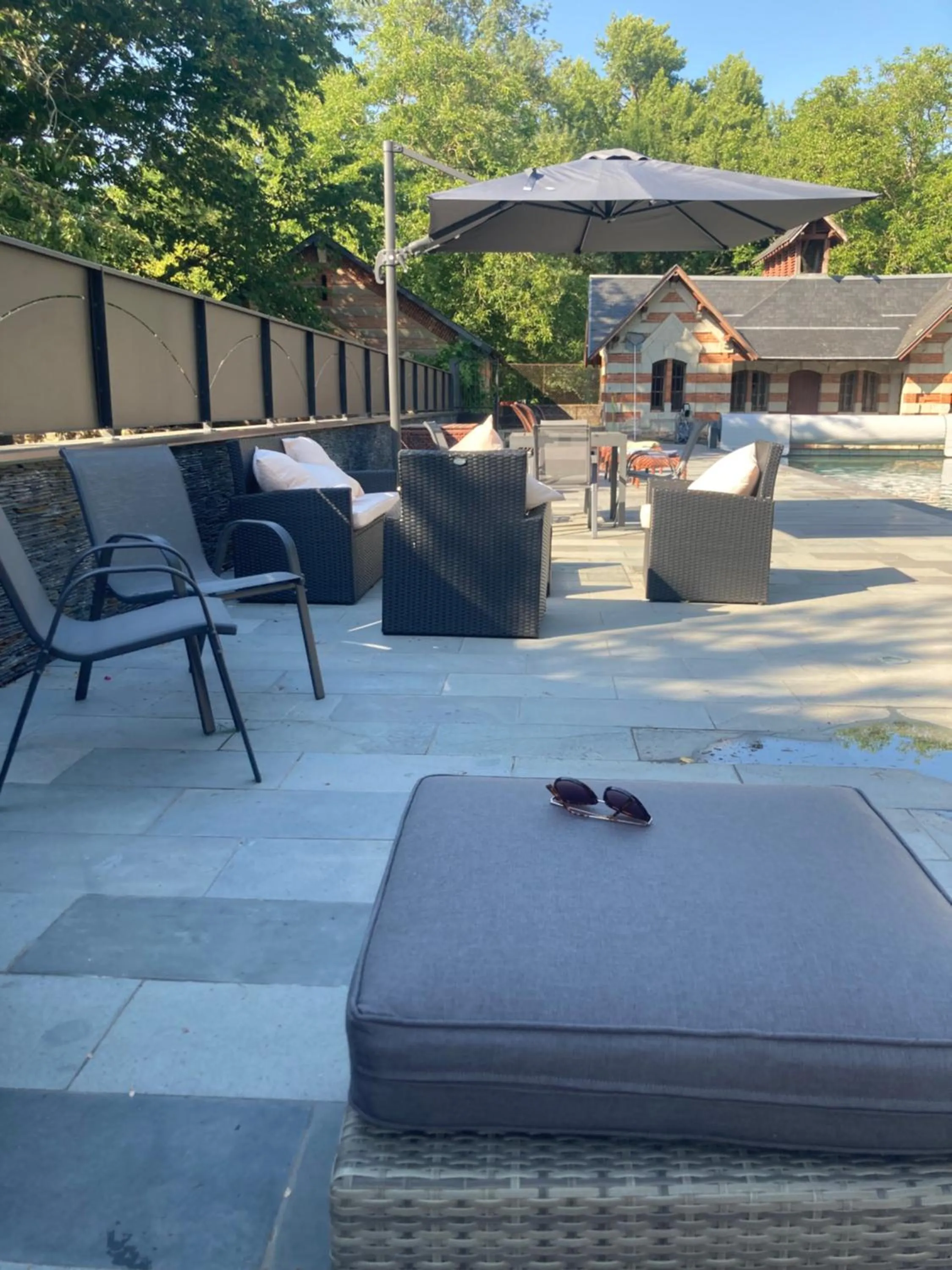 Pool view in Château de Belle Poule