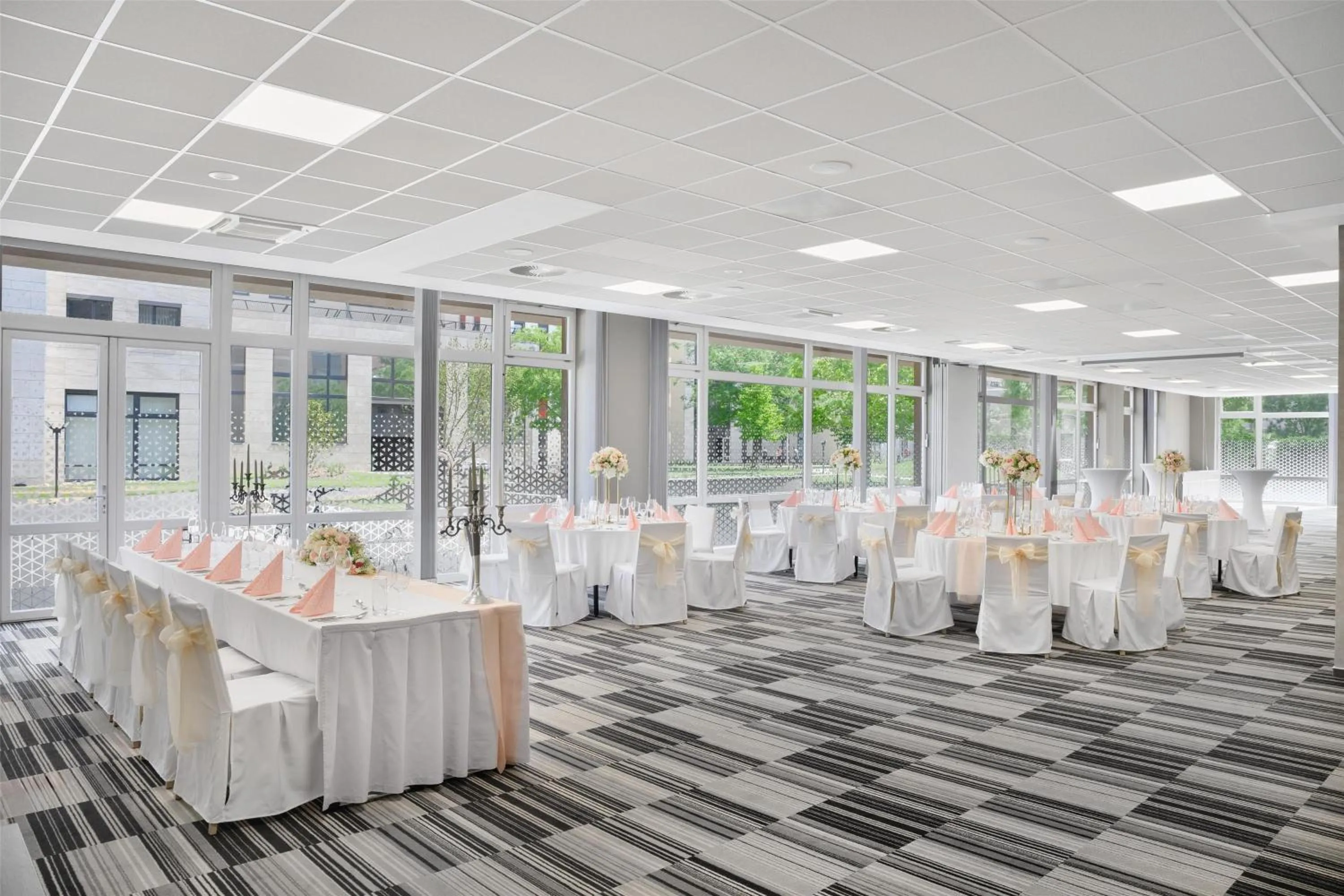 wedding in Park Inn By Radisson Budapest