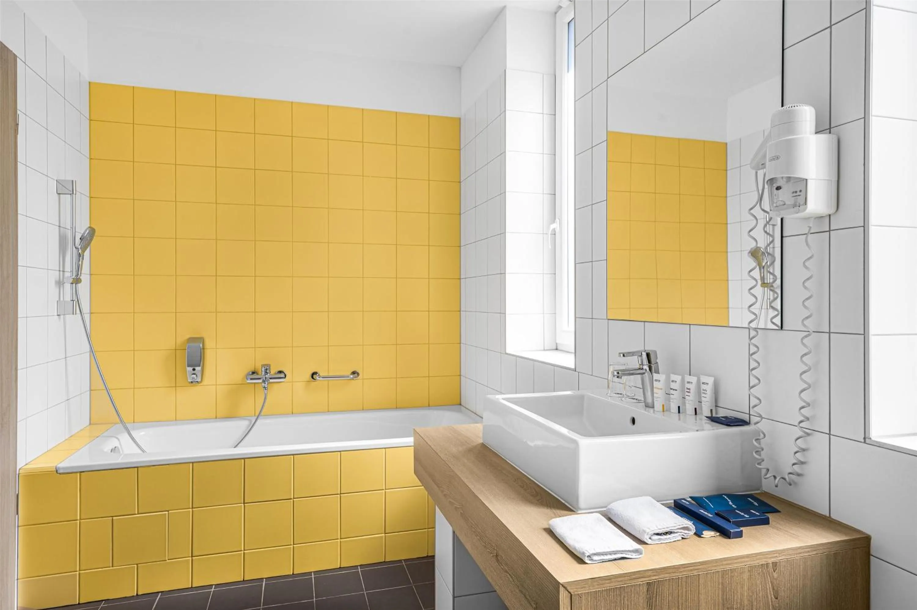 Bathroom in Park Inn By Radisson Budapest