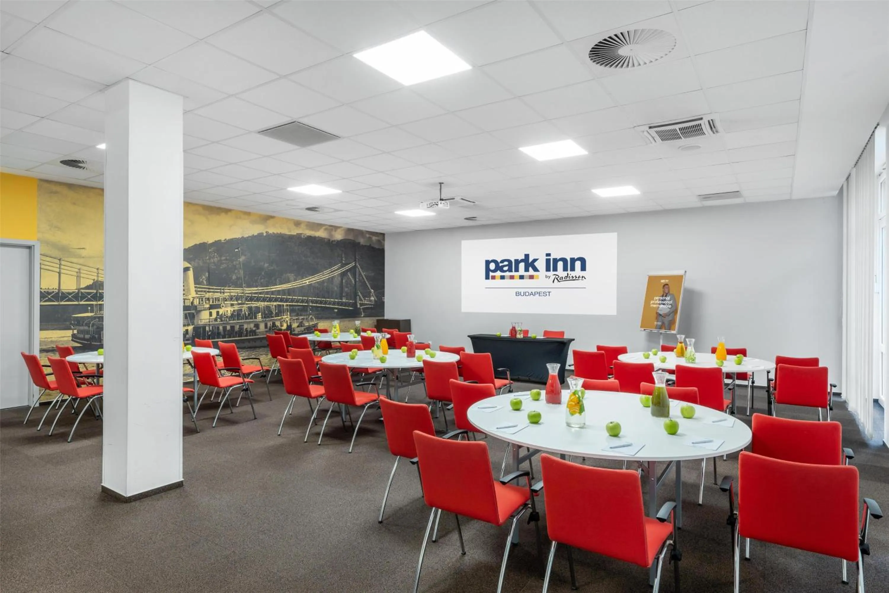 Meeting/conference room in Park Inn By Radisson Budapest