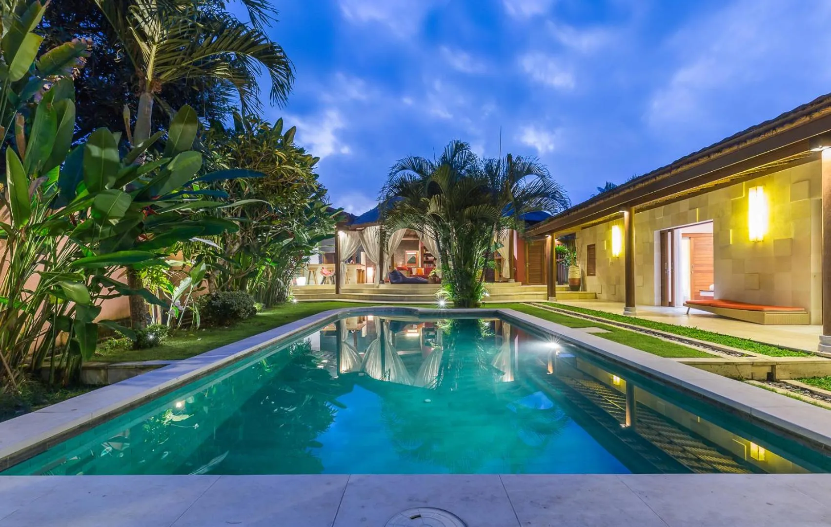 Swimming pool in Villa Pilou Boutique Hotel