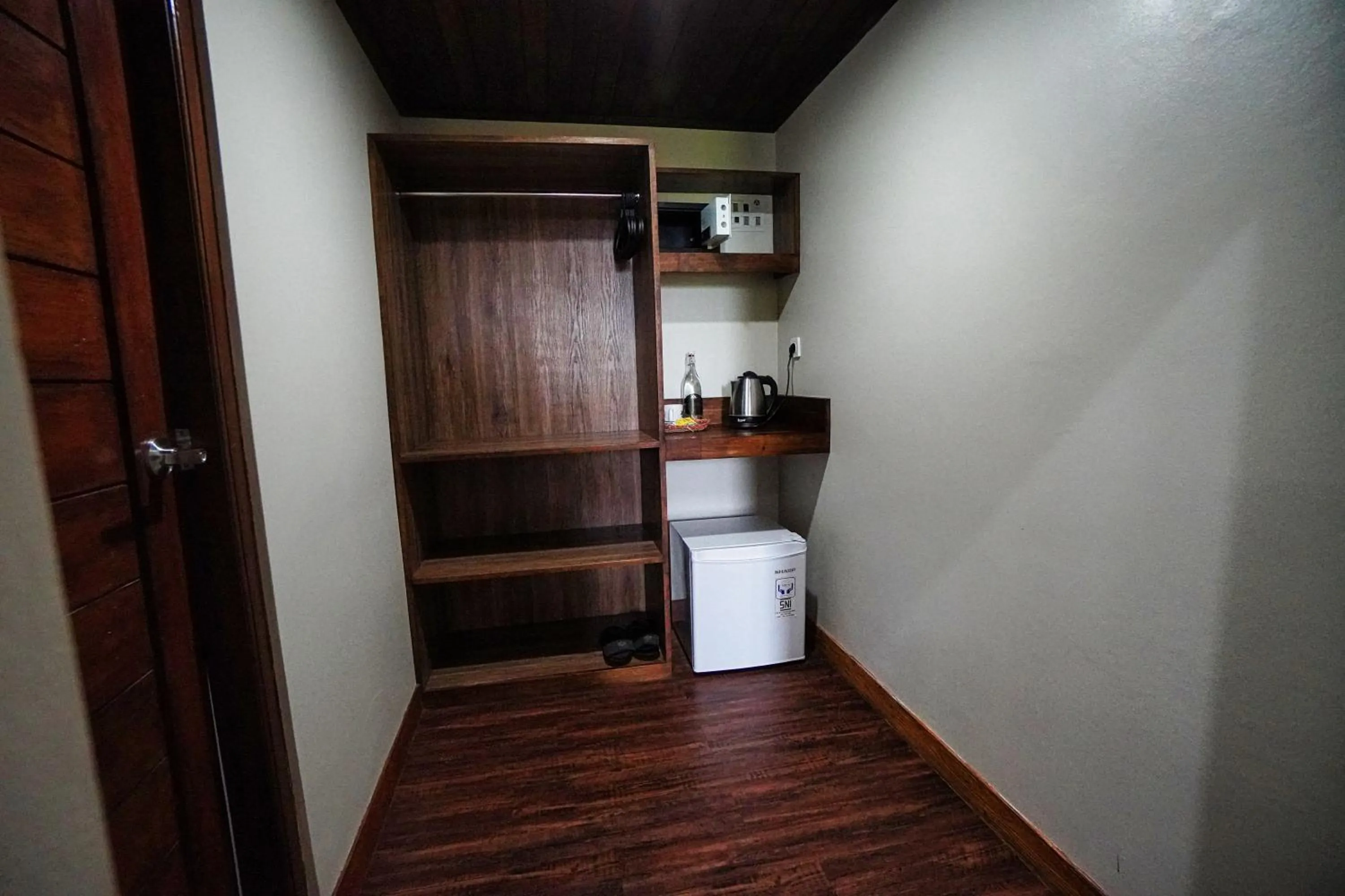 wardrobe in Adil Villa & Resort