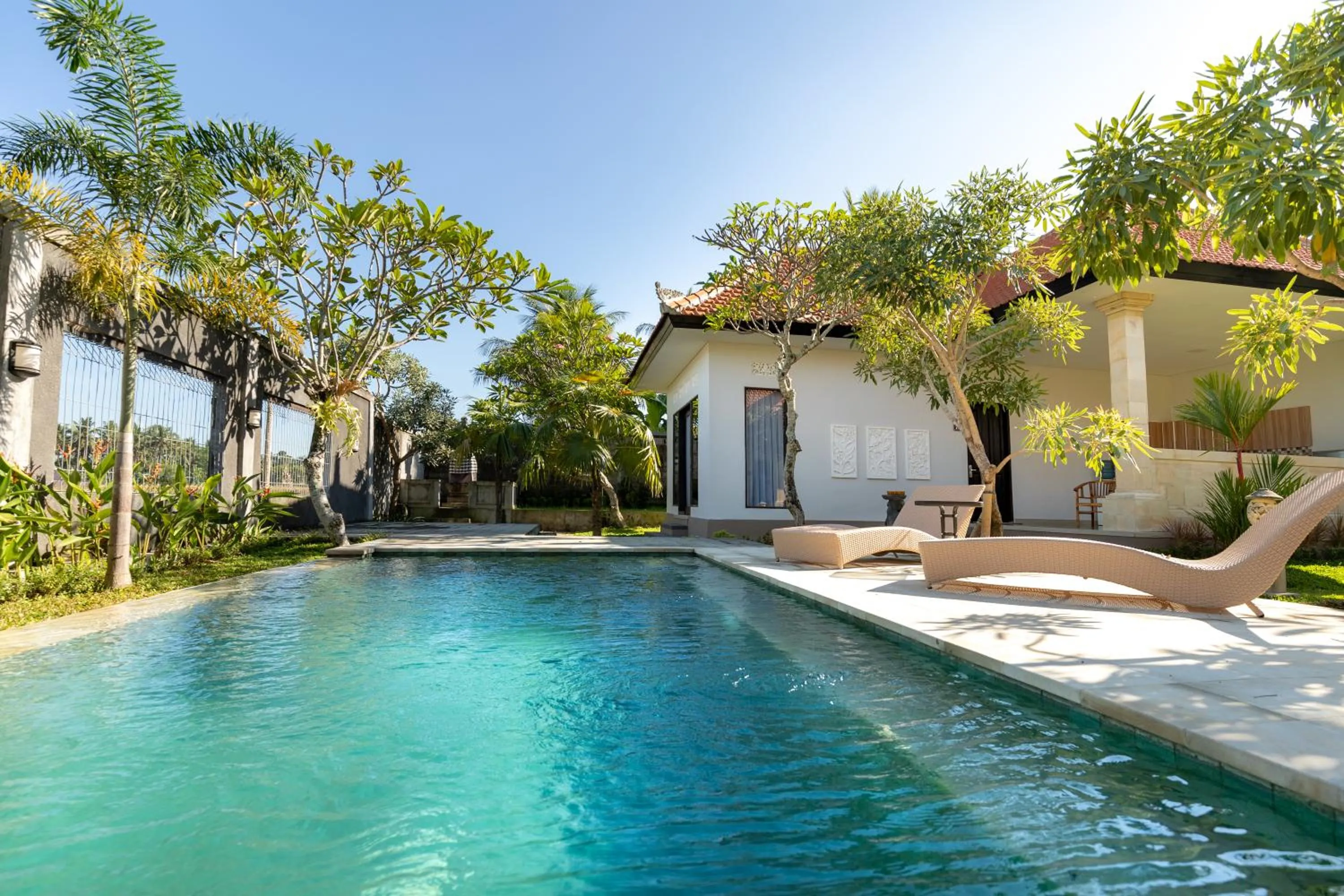 Swimming pool in Adil Villa & Resort