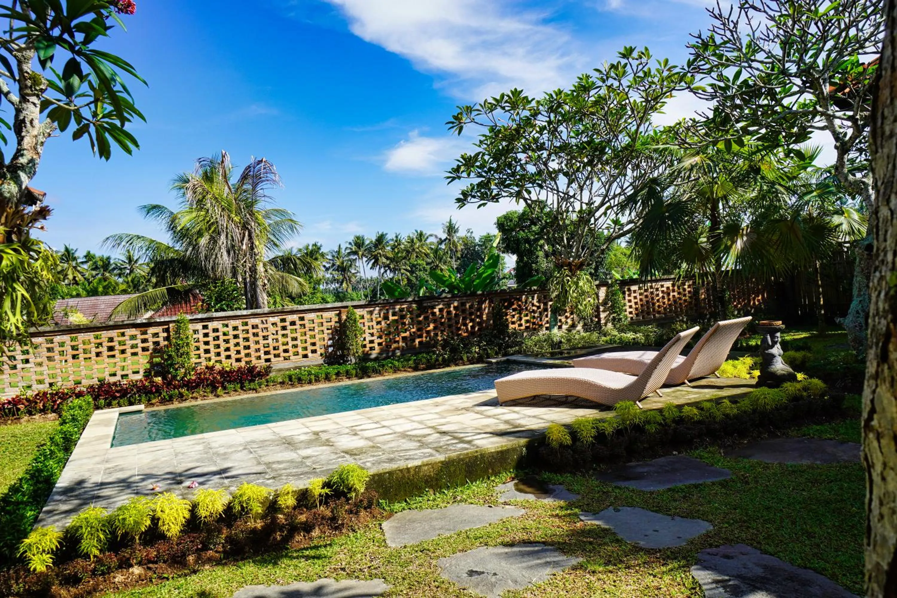 Garden in Adil Villa & Resort