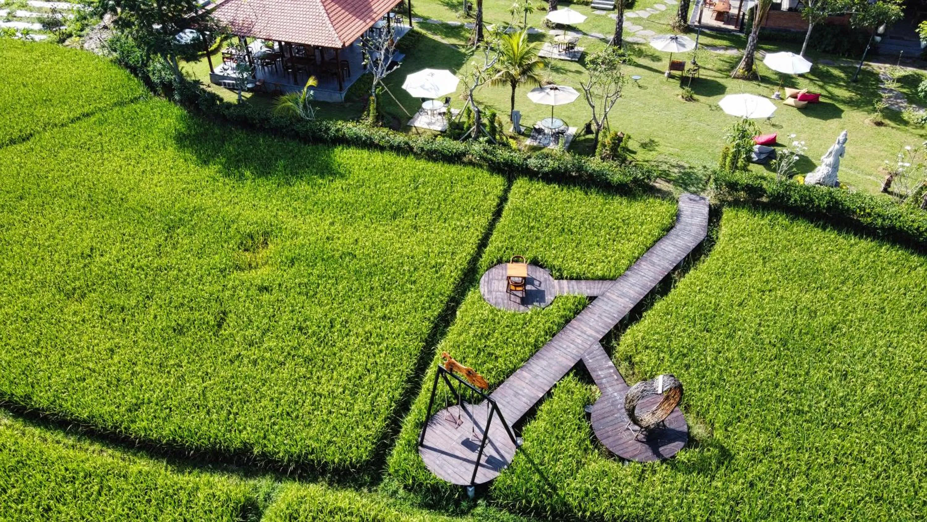 Area and facilities in Adil Villa & Resort