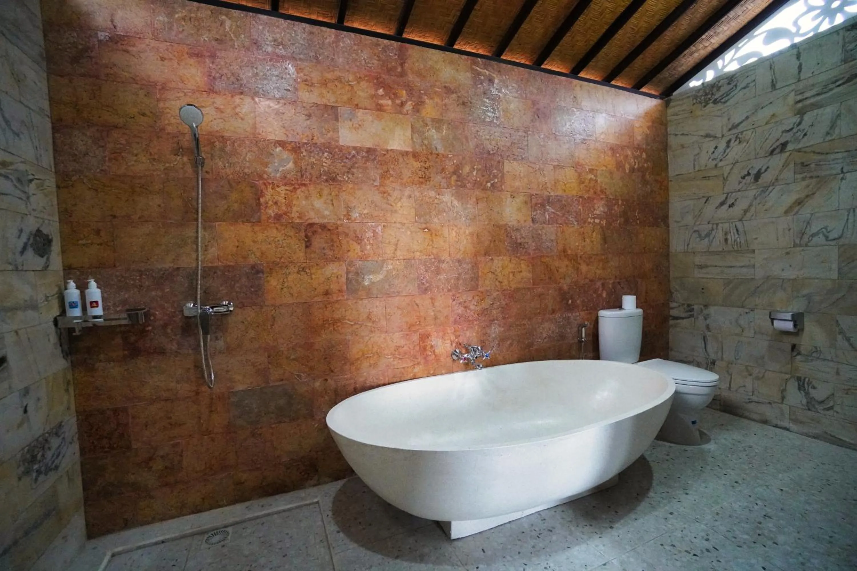 Toilet in Adil Villa & Resort