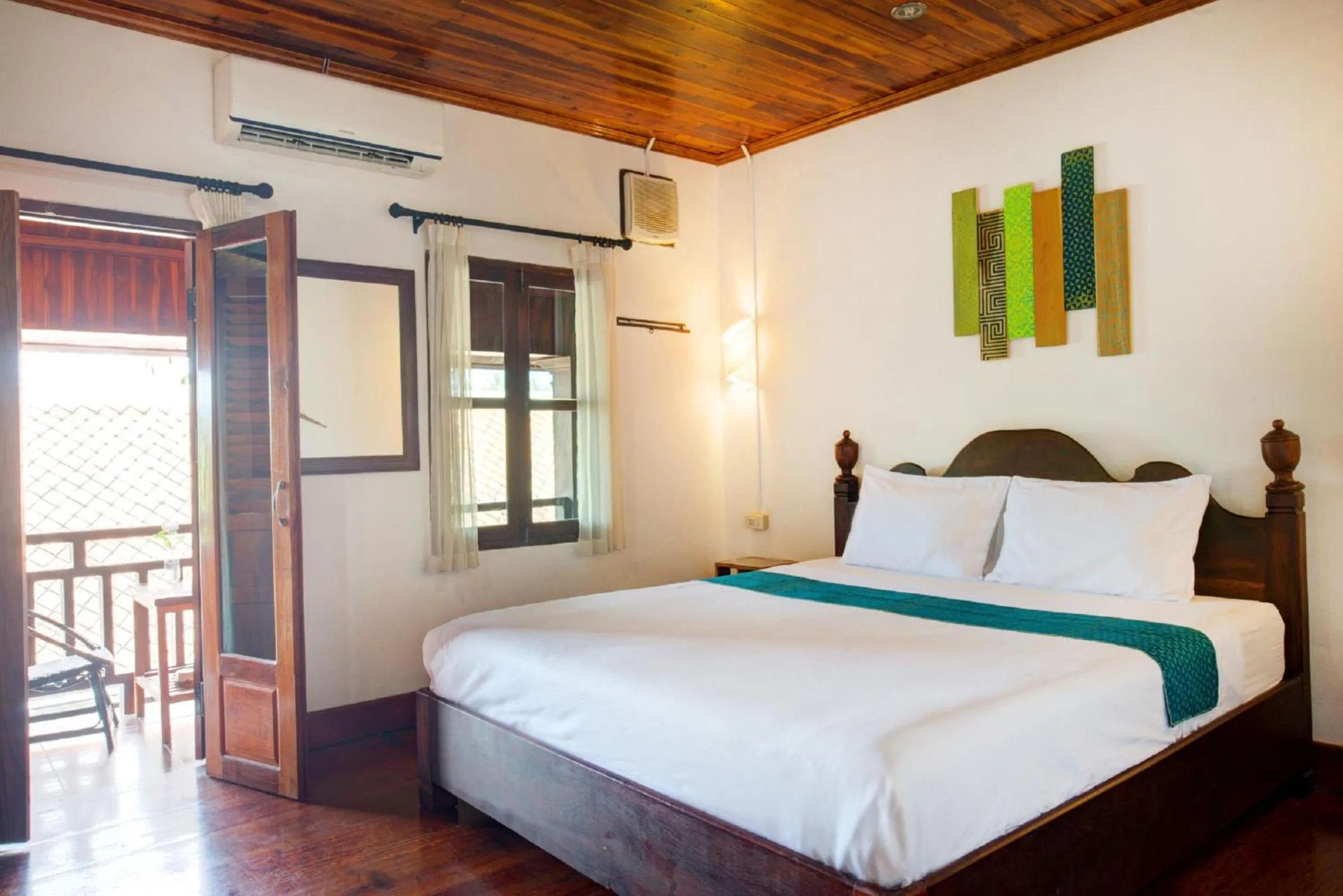 Bedroom, Bed in Cold River