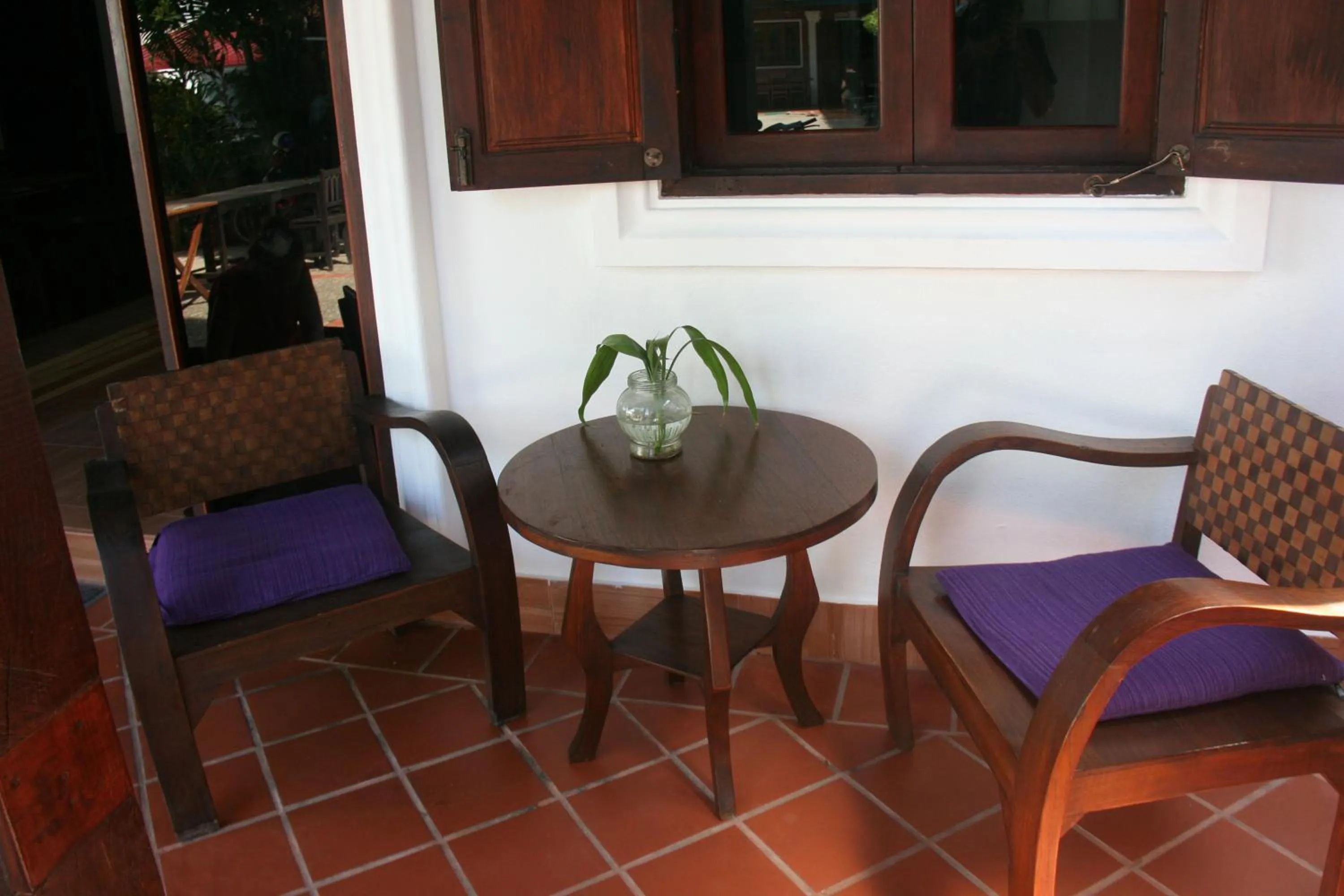 Facade/entrance in Cold River