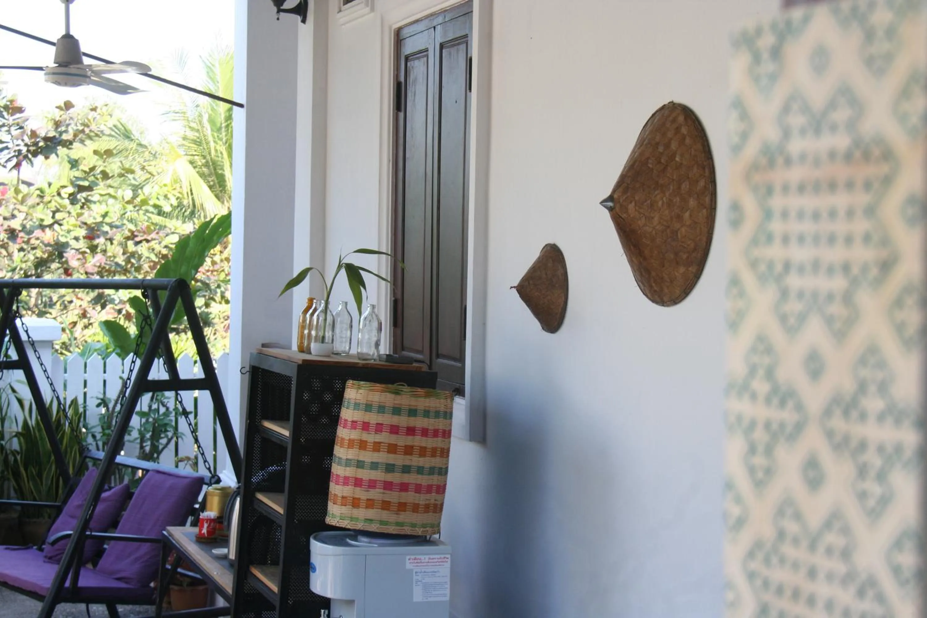 Facade/entrance in Cold River