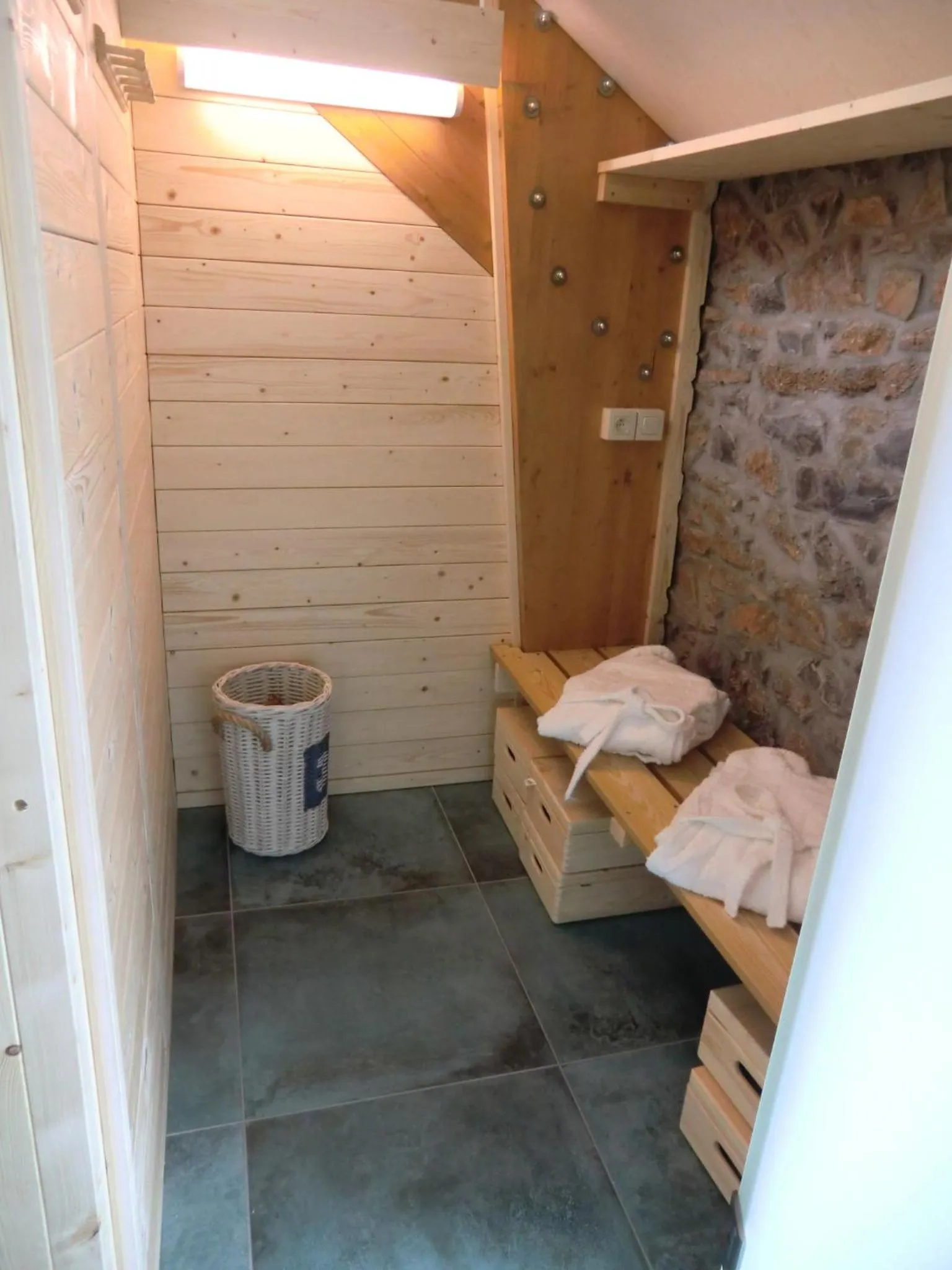 Spa and wellness centre/facilities in B&B Au Coeur de Villers