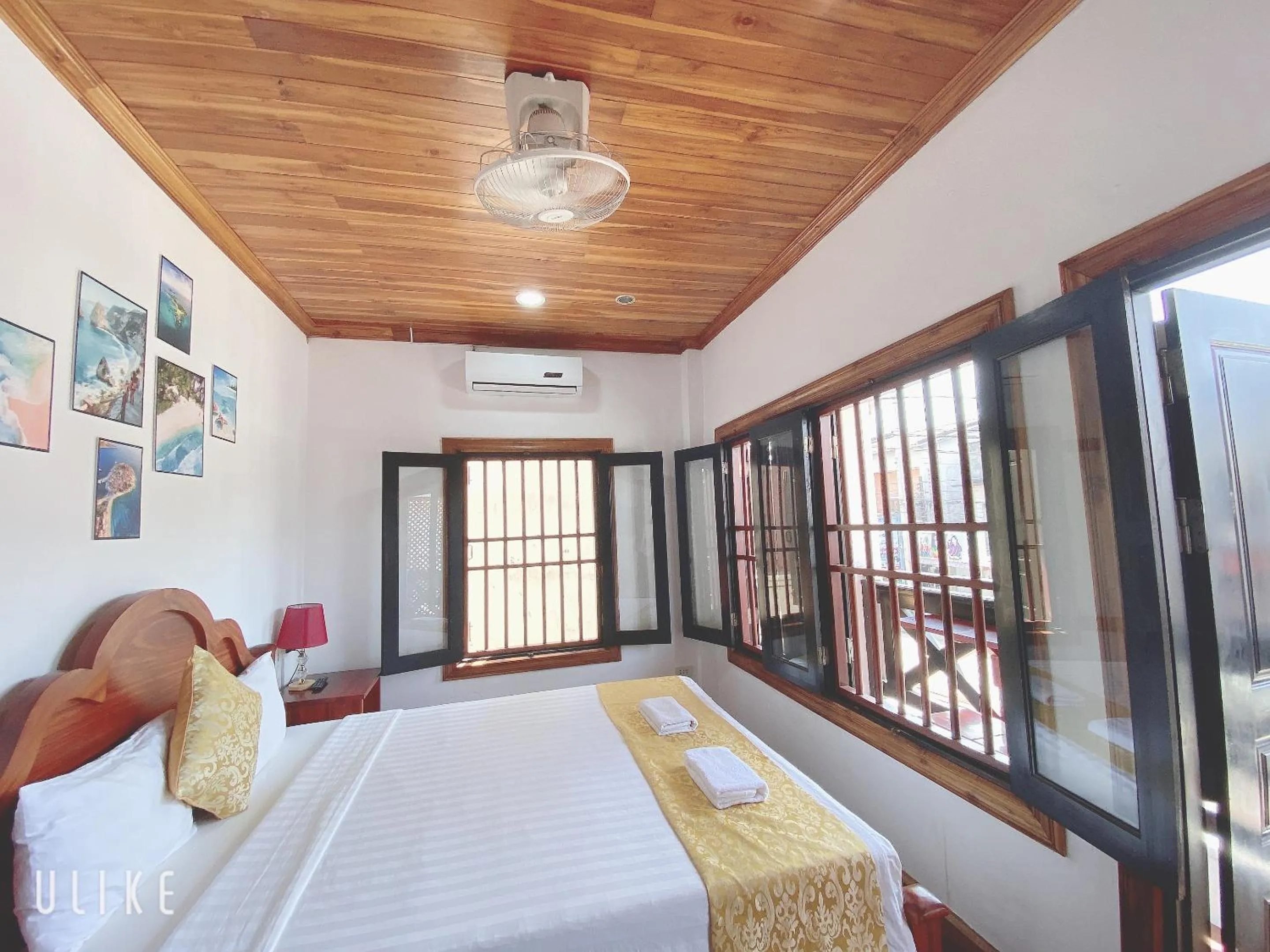 Photo of the whole room, Bed in Elephant Boutique Hotel