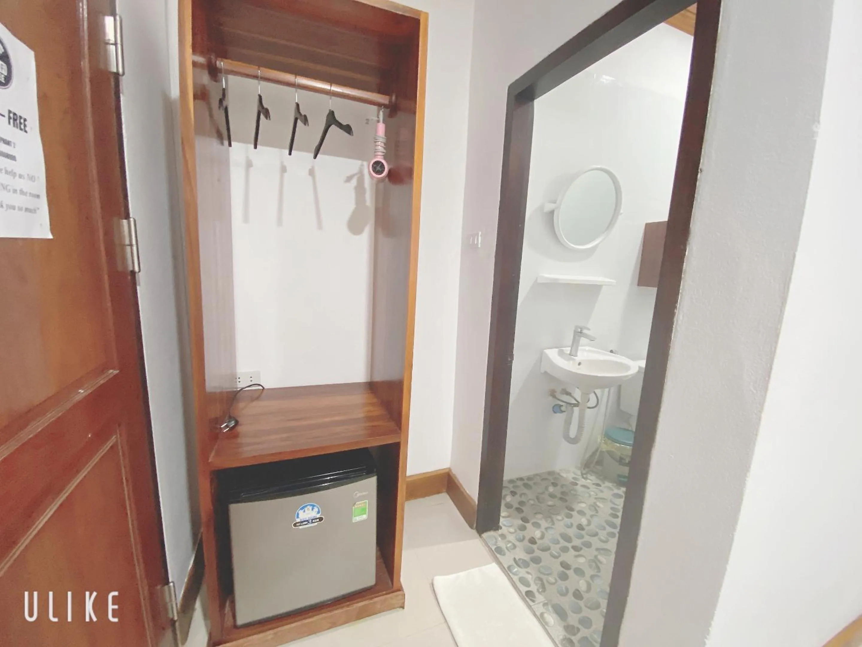 wardrobe in Elephant Boutique Hotel