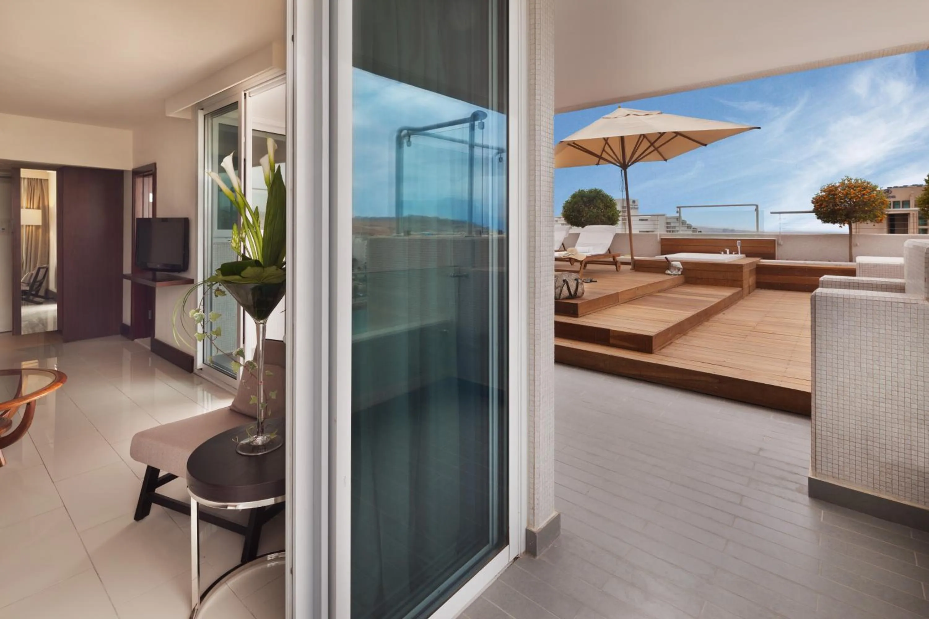 Day in King Solomon by Isrotel Collection