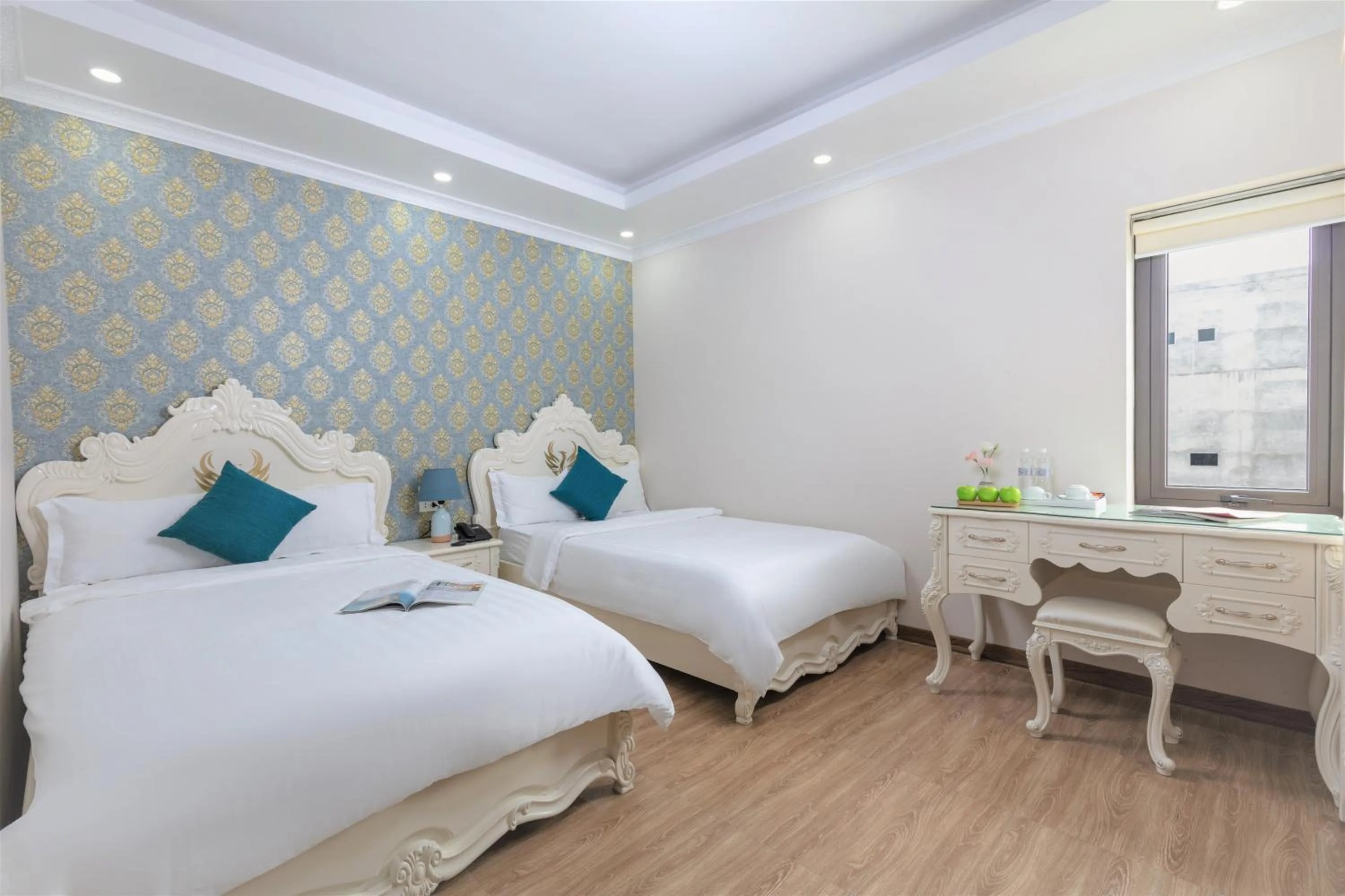 Bed in Phoenix Hotel Ha Long